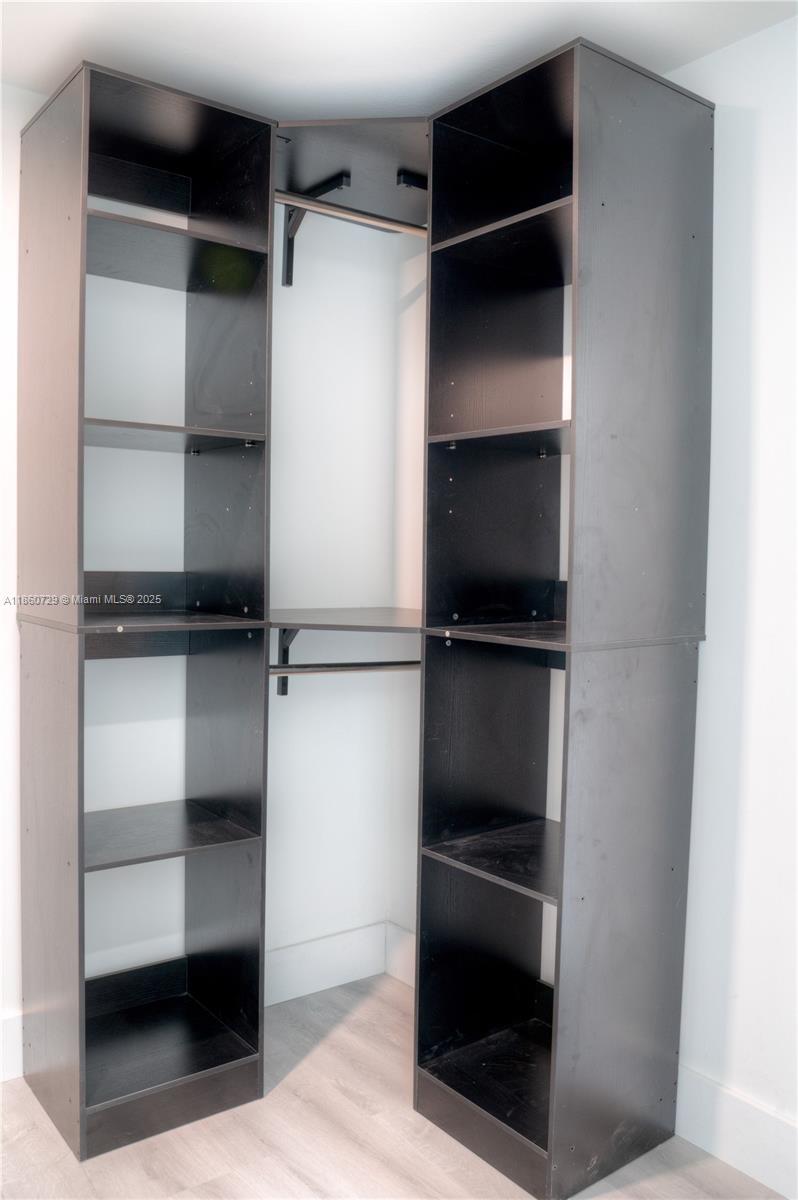 TRAFALGAR TOWERS CONDO - Residential