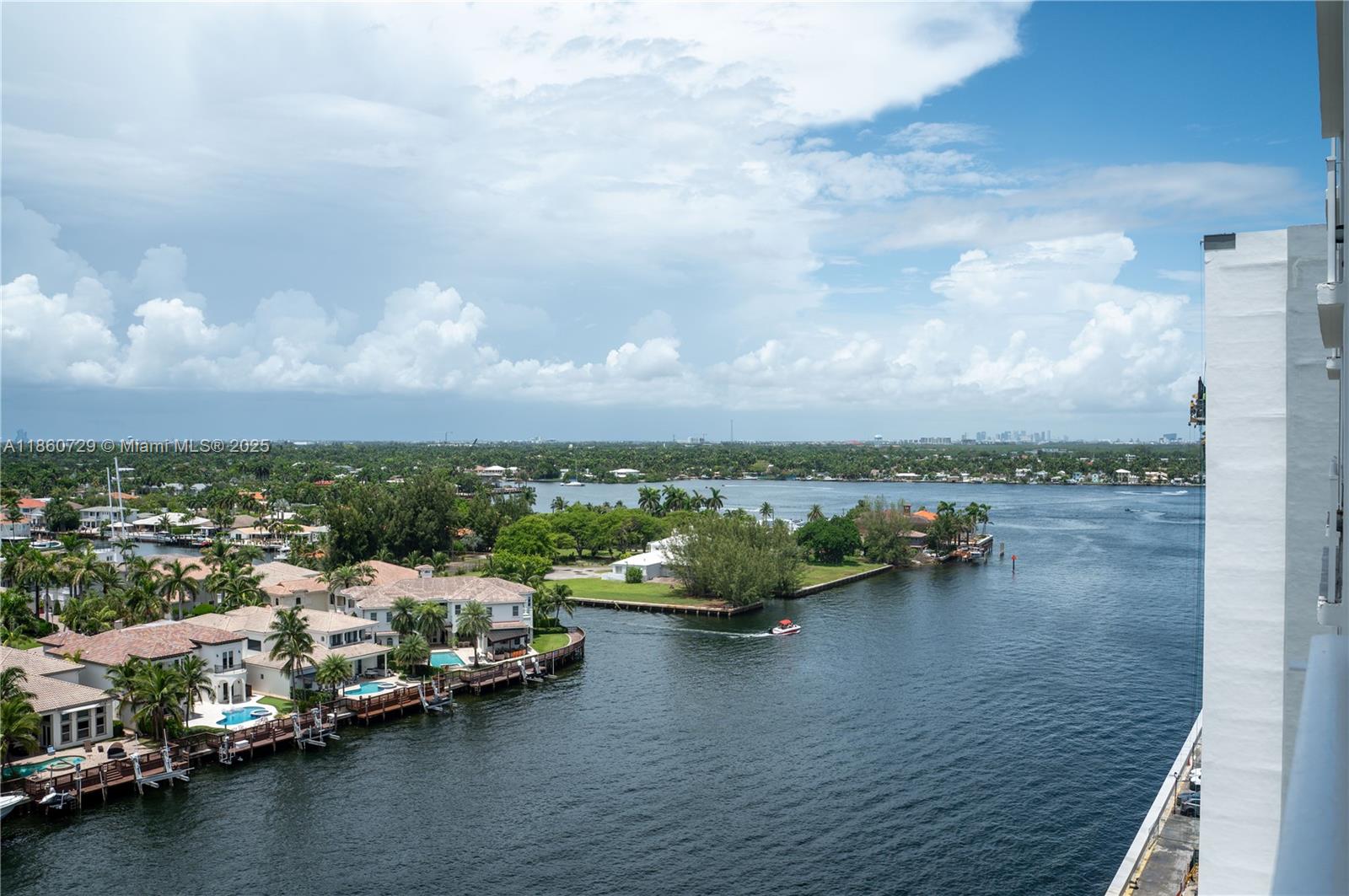 TRAFALGAR TOWERS CONDO - Residential