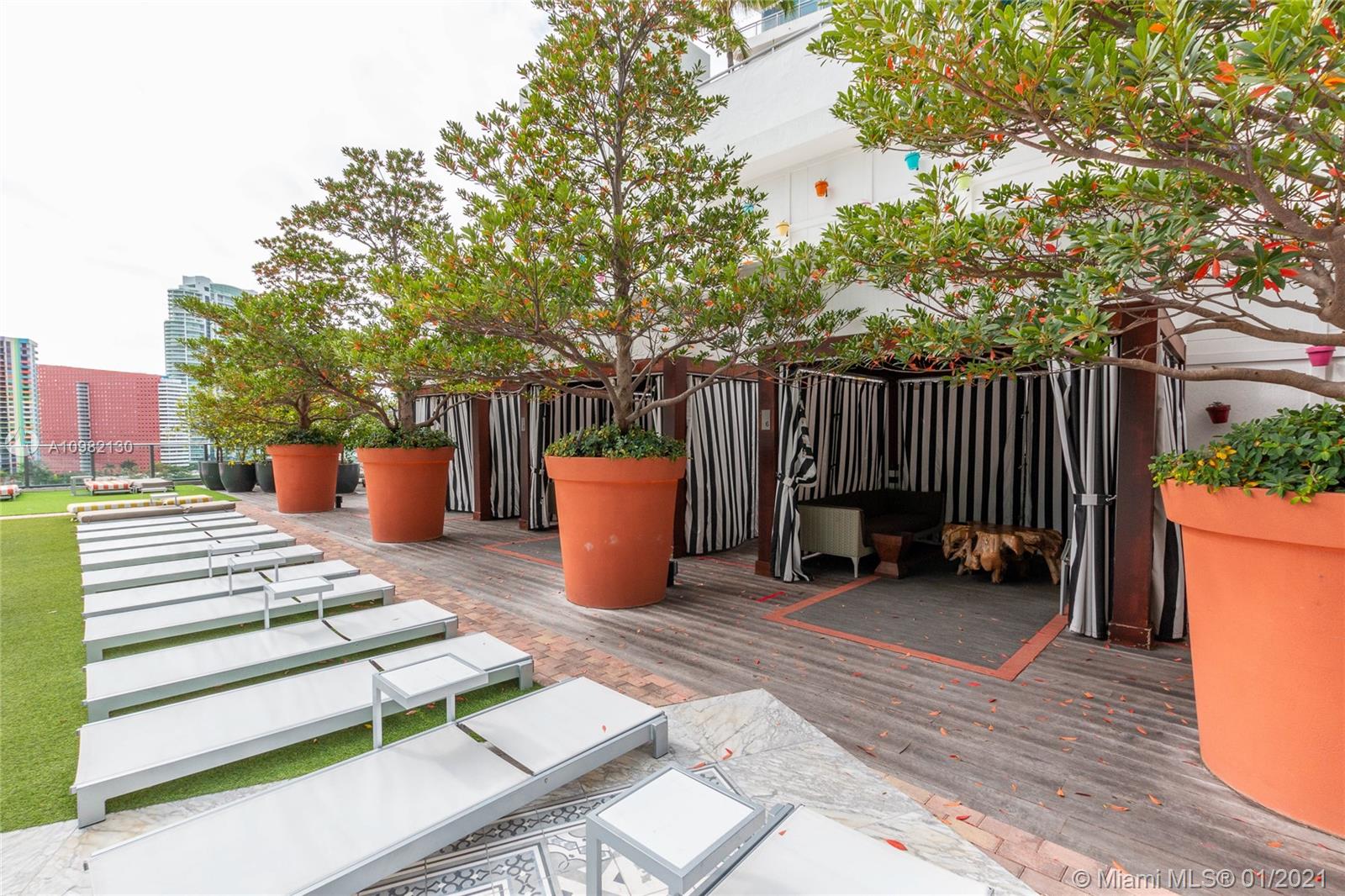 SLS Brickell - Residential