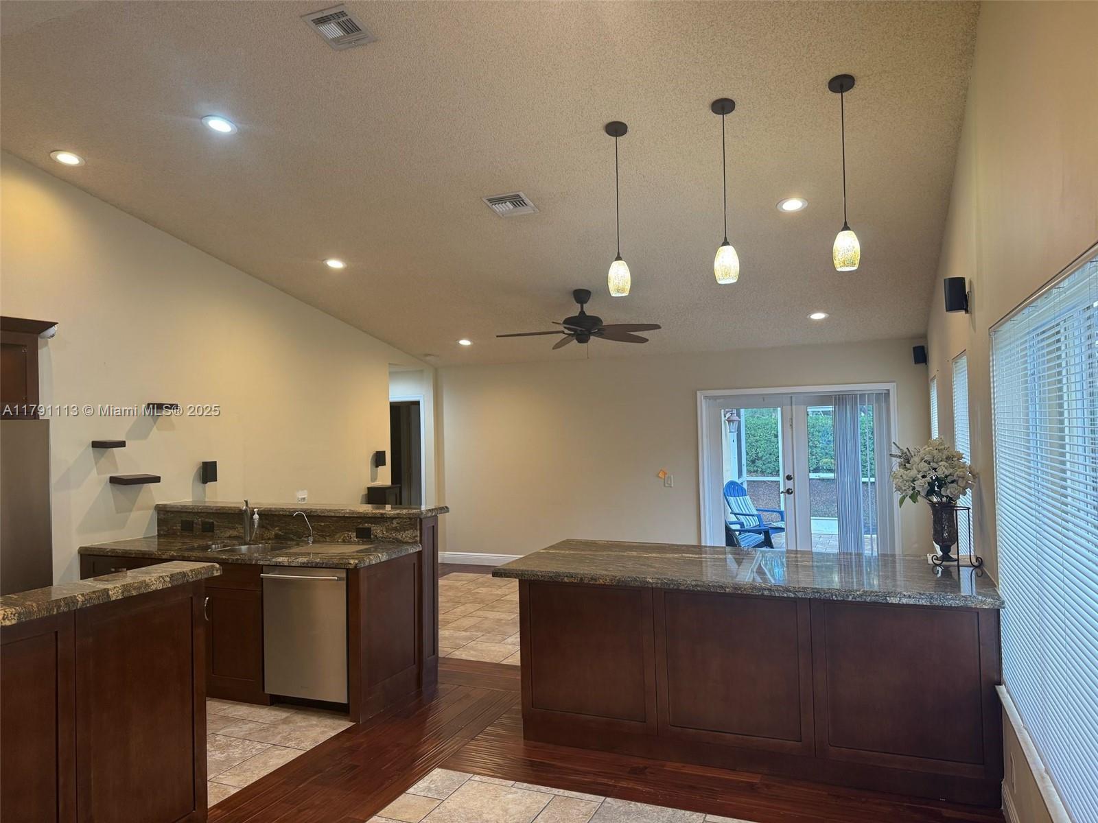 1258 Sabal Trl 1258