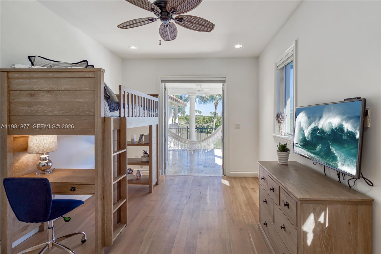 DEERING BAY ESTATES - Residential