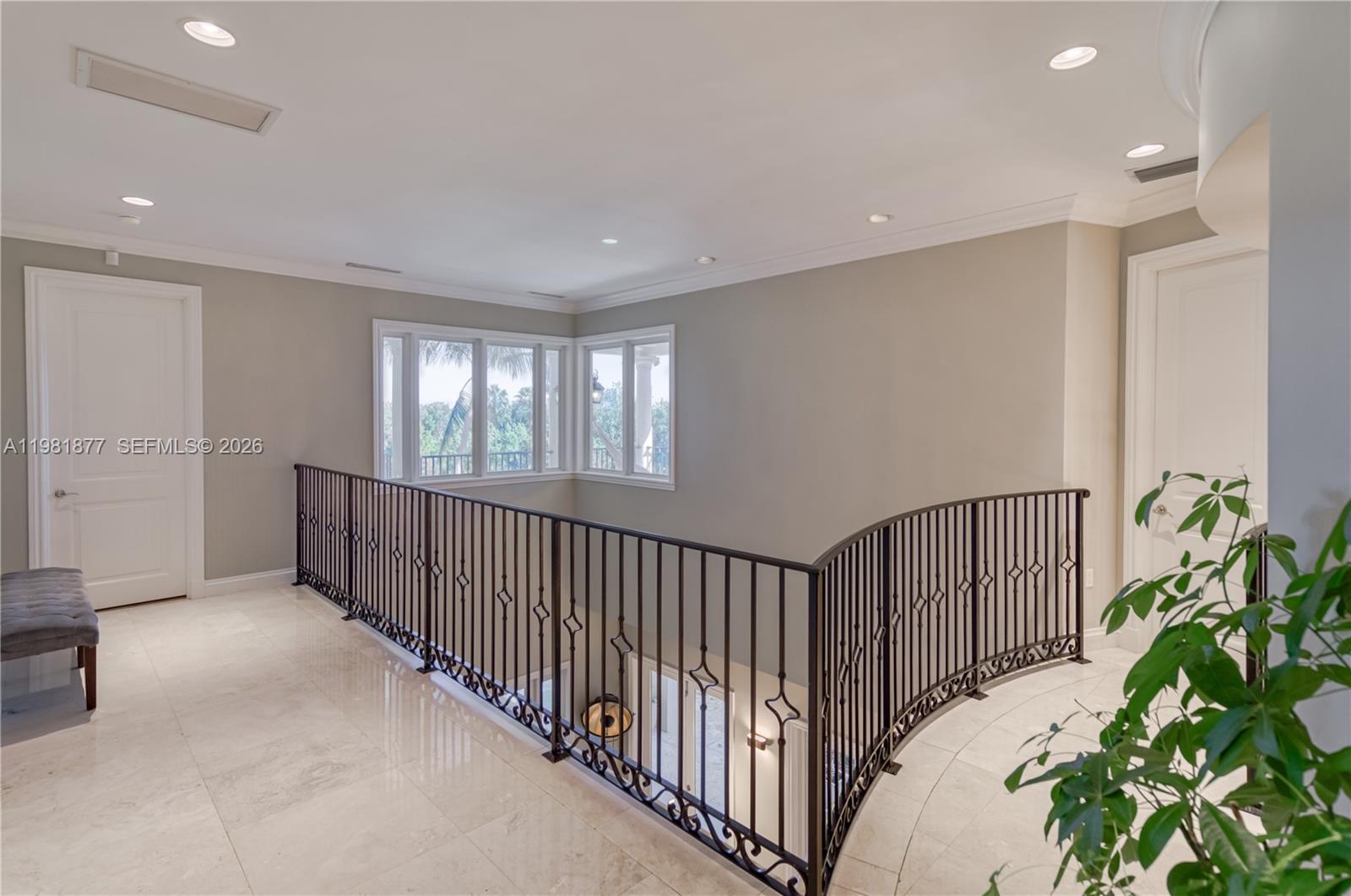 DEERING BAY ESTATES - Residential