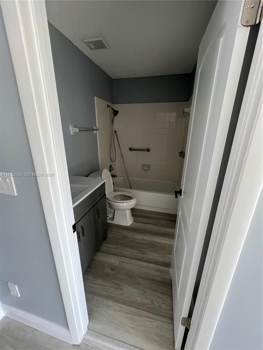 Riverside Condo Debary - Residential