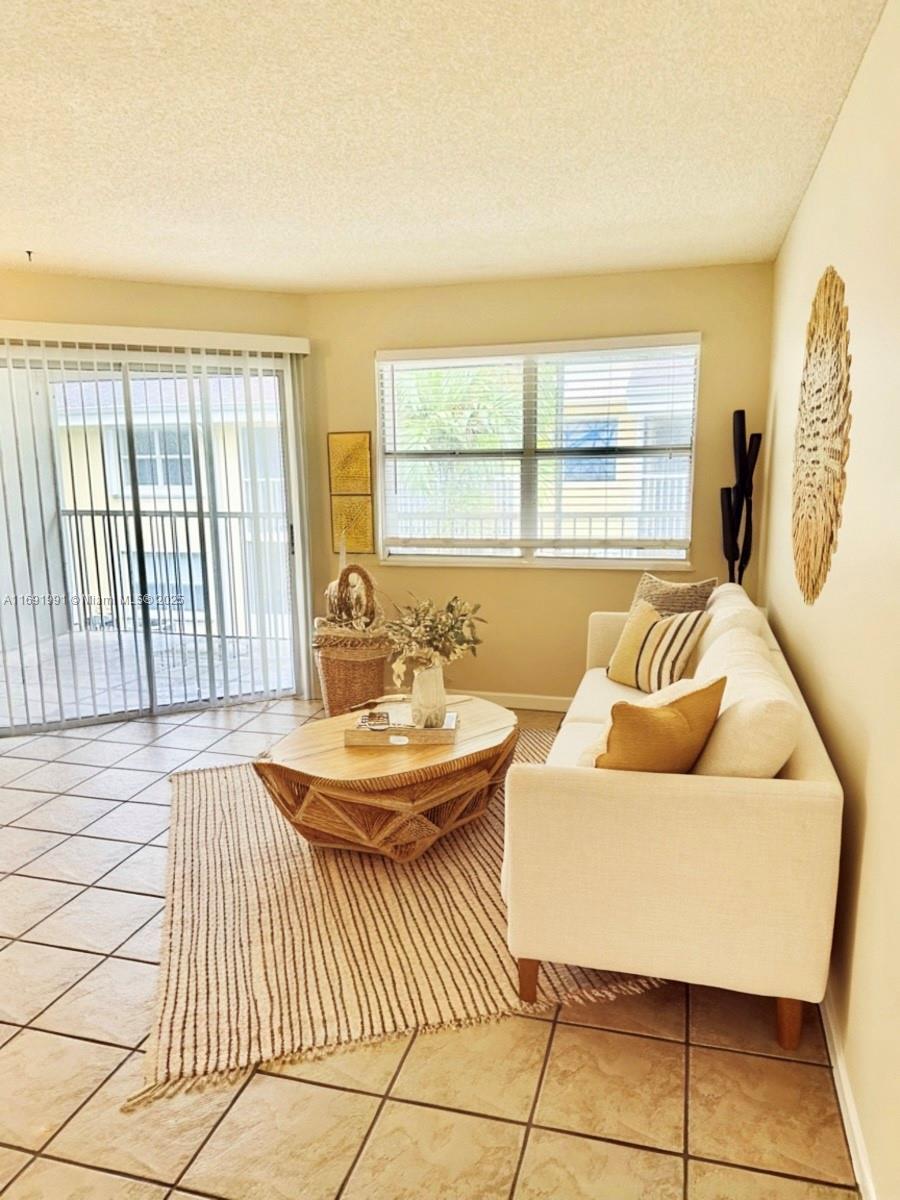 Property for Sale at 2636 Se 21st Ct 204-C, Homestead, Miami-Dade County, Florida - Bedrooms: 2 
Bathrooms: 2  - $190,000