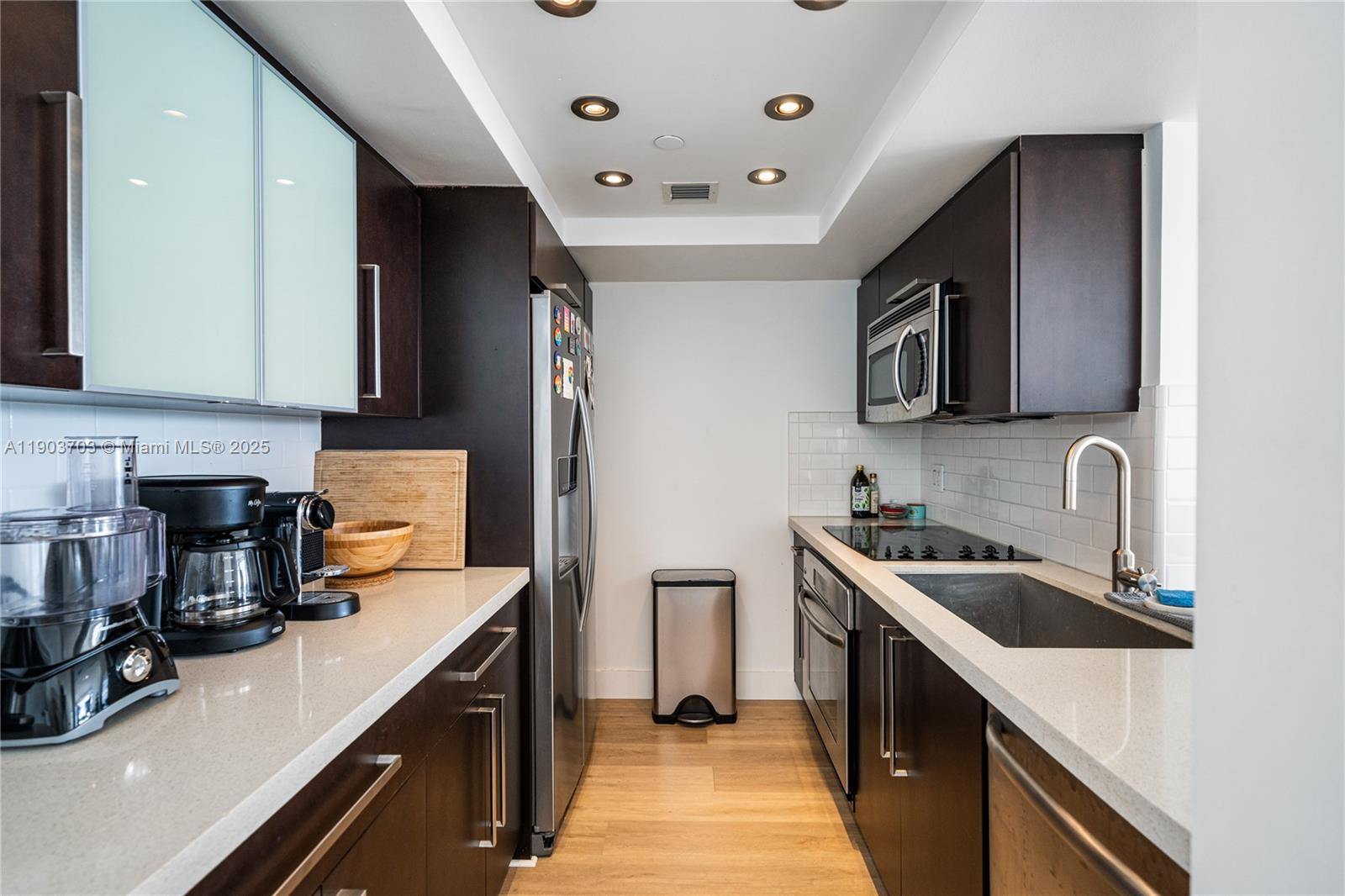 MIRADOR 1000 CONDO - Residential Lease