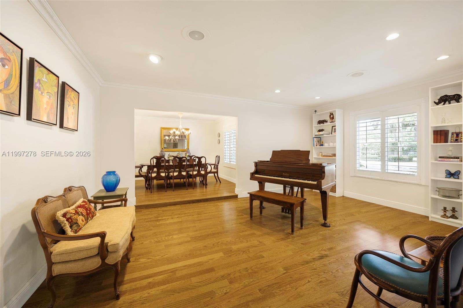 PARIS MANOR EAST - Residential