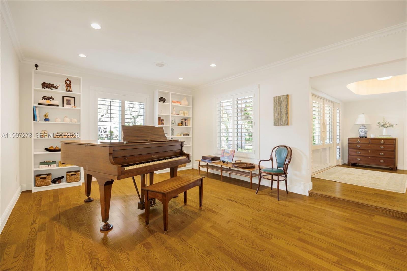 PARIS MANOR EAST - Residential