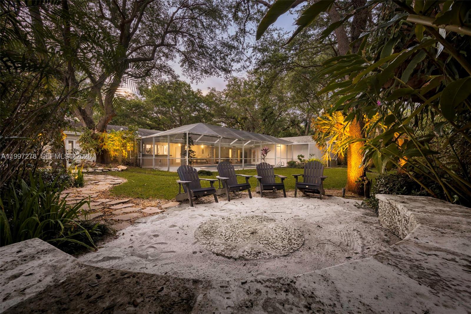 PARIS MANOR EAST - Residential