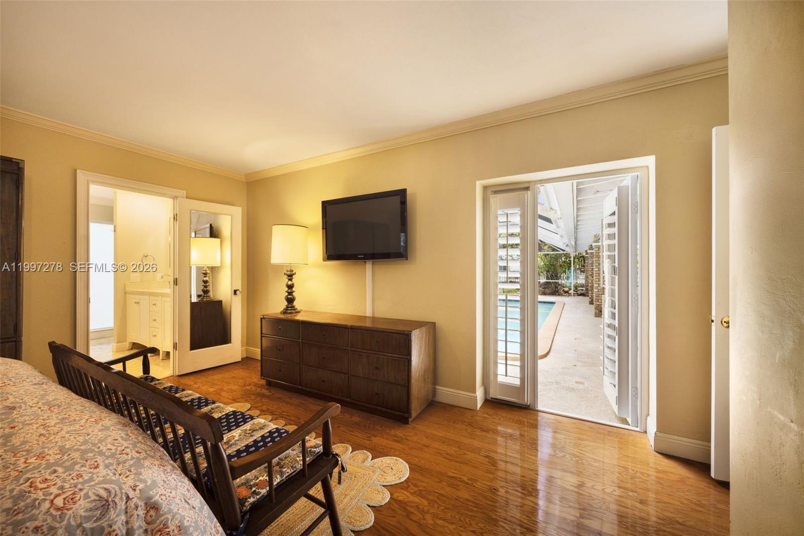 PARIS MANOR EAST - Residential