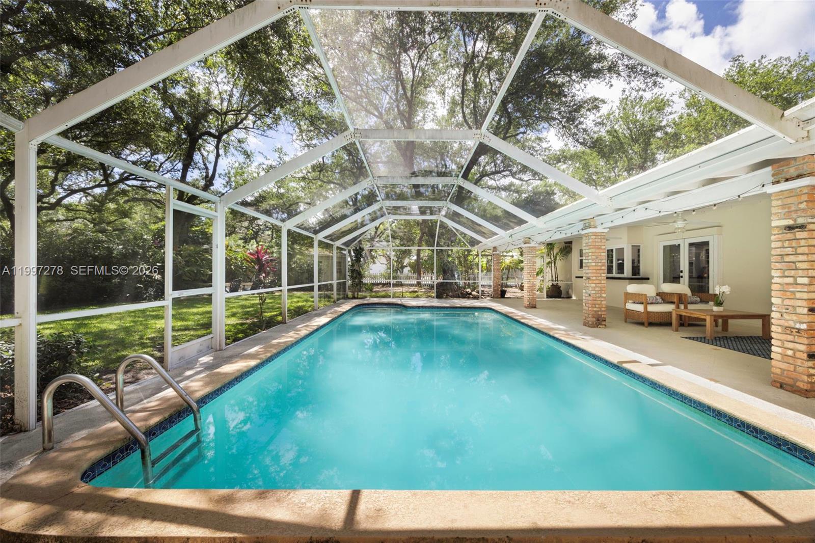 PARIS MANOR EAST - Residential