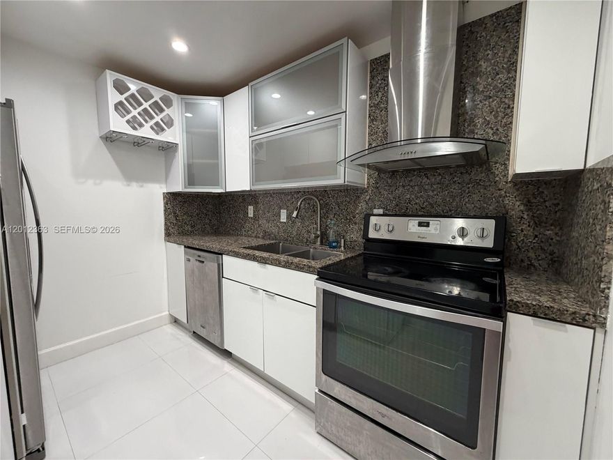 Spacious and well maintained 2-bedroom, 2-bathroom condo conveniently located near Aventura. This unit features an updated kitchen with stainless steel appliances, bright living areas and private balcony. Washer and dryer inside the unit for added convenience. Close to shopping dining, mayor highways and Aventura Mall.