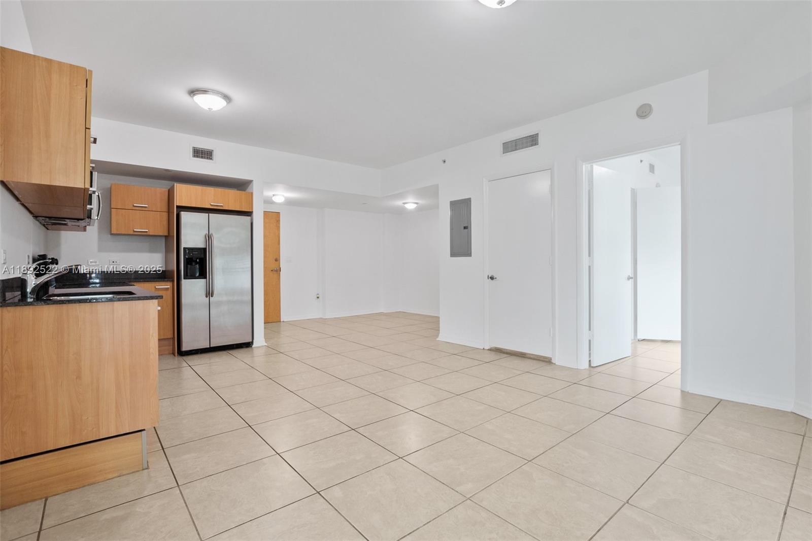 350 S MIAMI AVE 1107