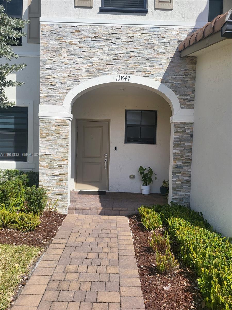 SILVER PALM RESIDENTIAL H - Residential