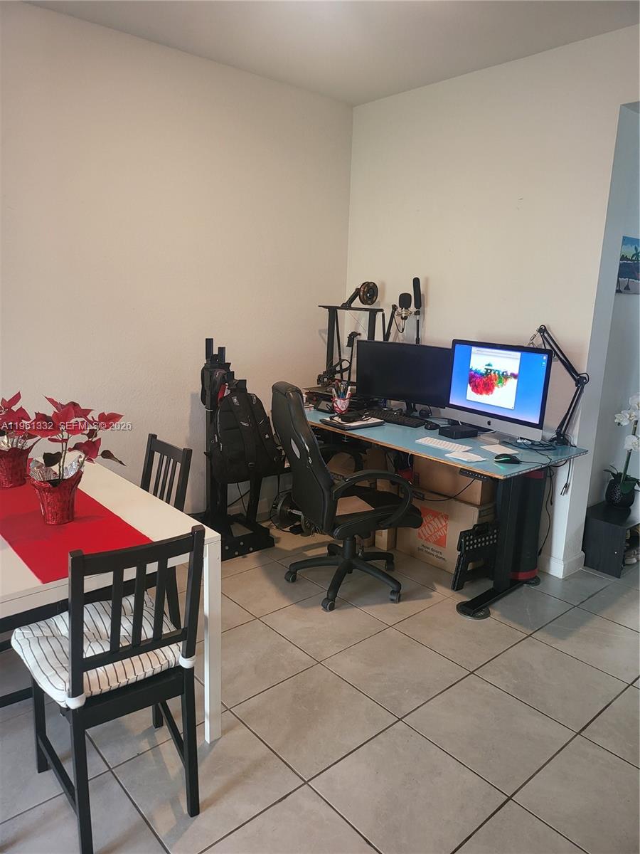 SILVER PALM RESIDENTIAL H - Residential