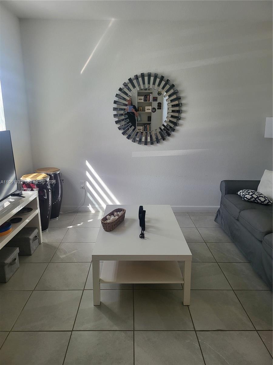 SILVER PALM RESIDENTIAL H - Residential