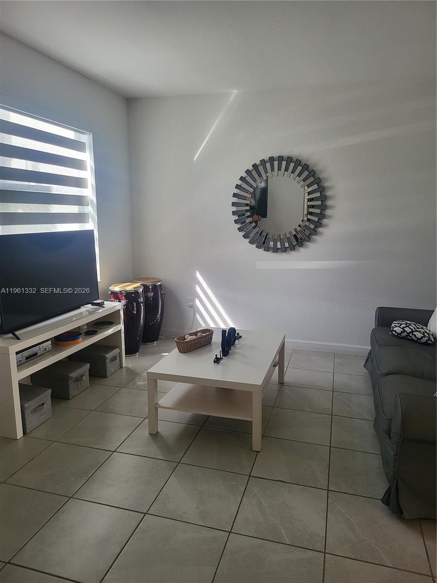 SILVER PALM RESIDENTIAL H - Residential