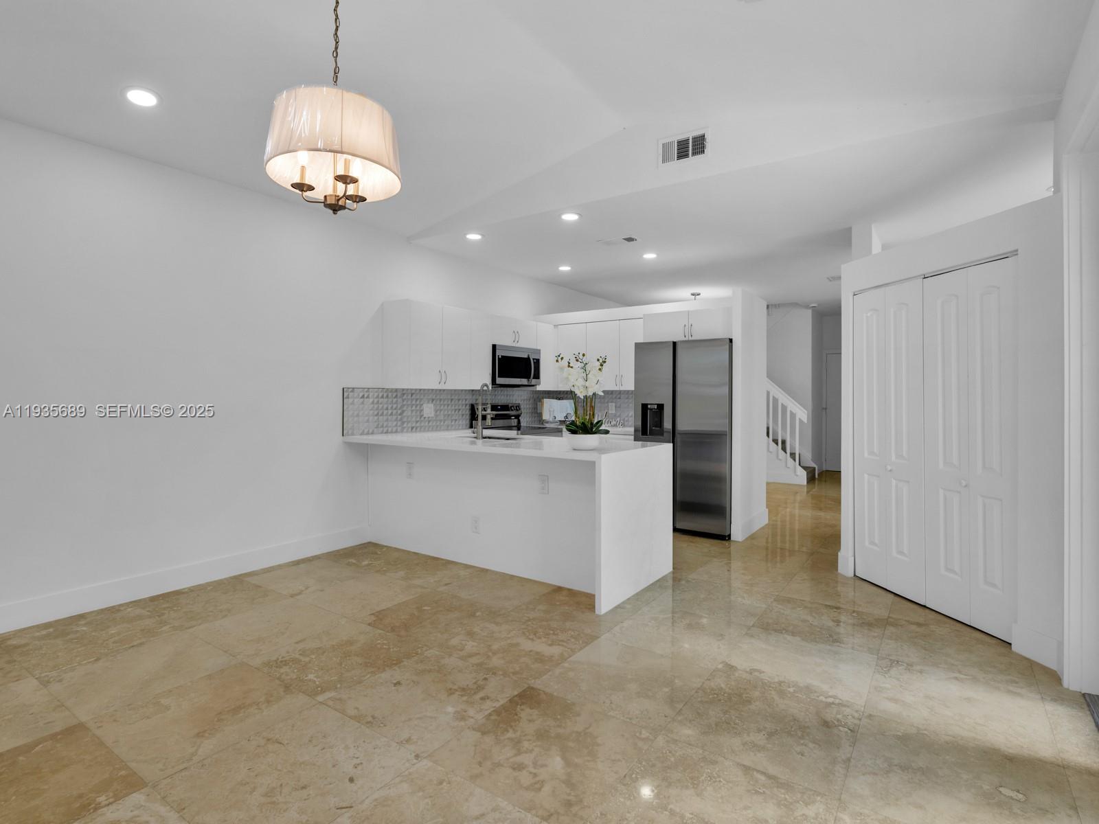 DIMENSIONS NORTH AT CHAPE - Residential