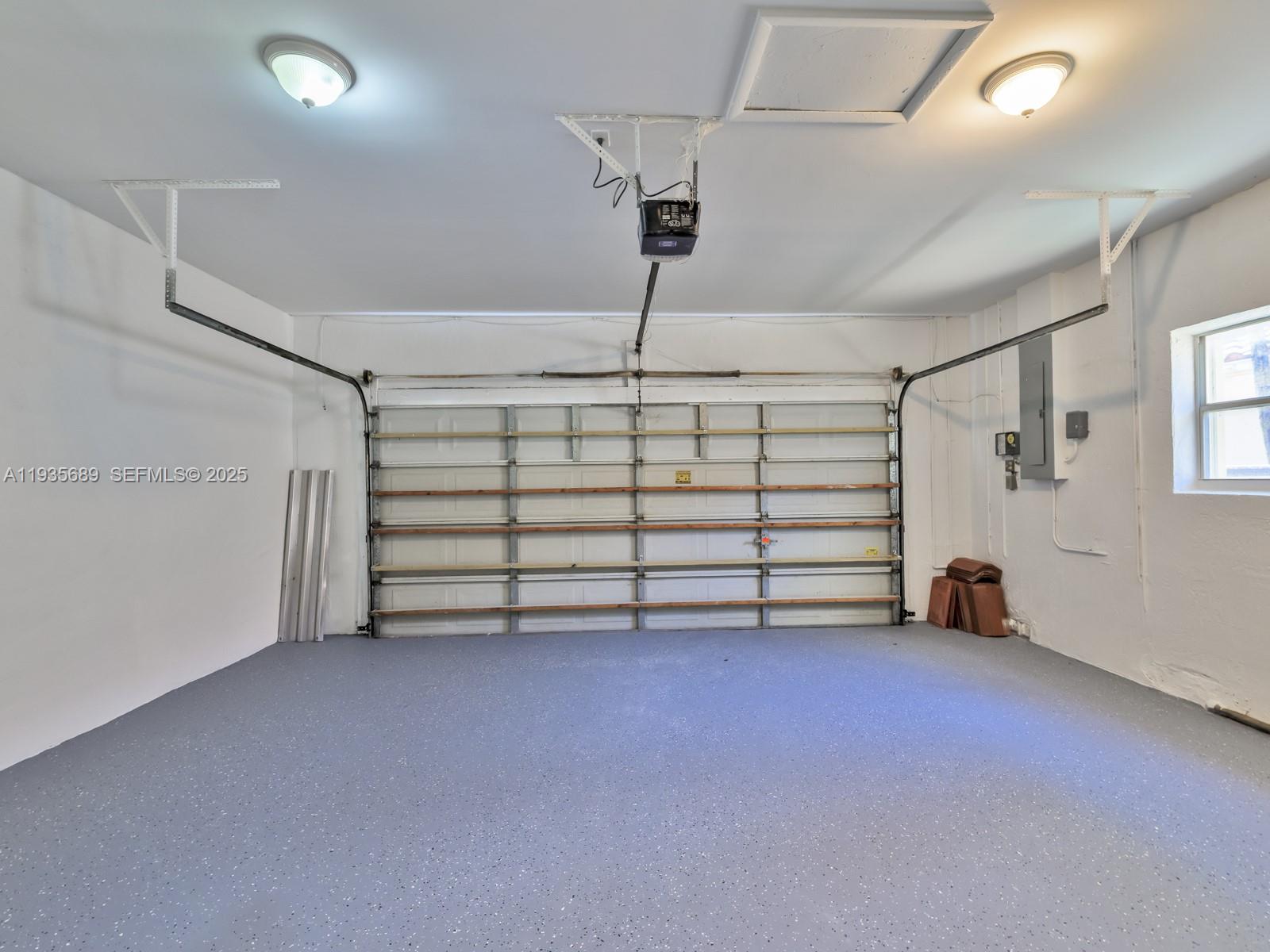 DIMENSIONS NORTH AT CHAPE - Residential