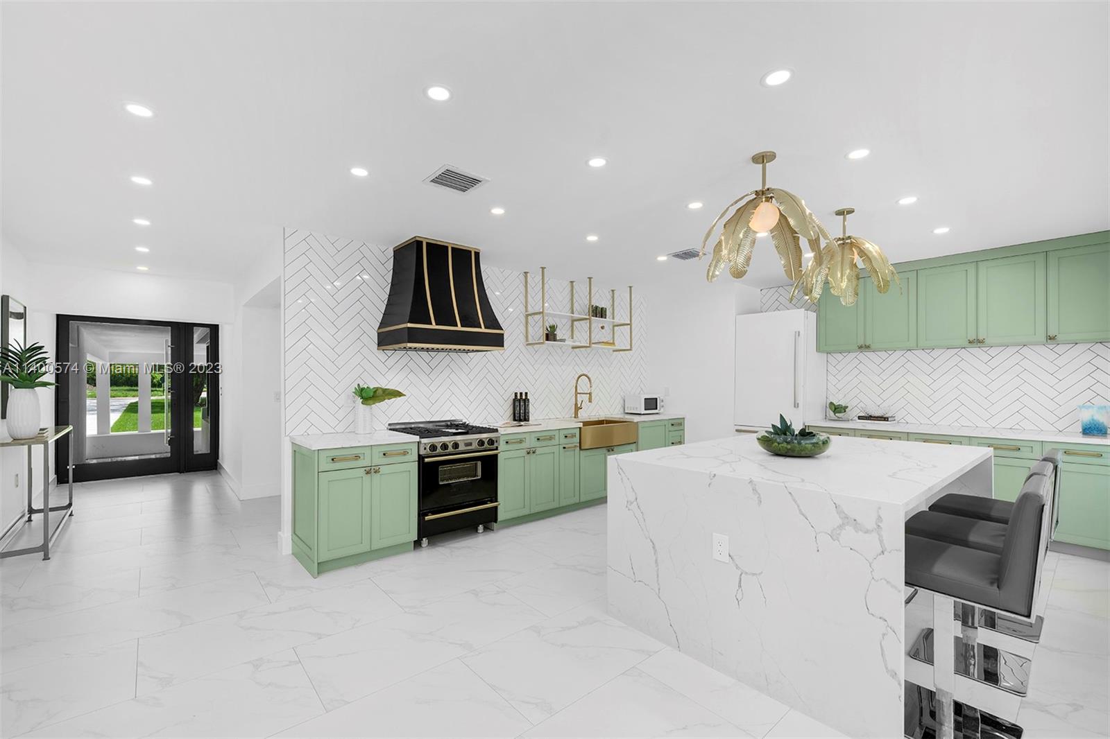 HELMS COUNTRY ESTATES RE- - Residential