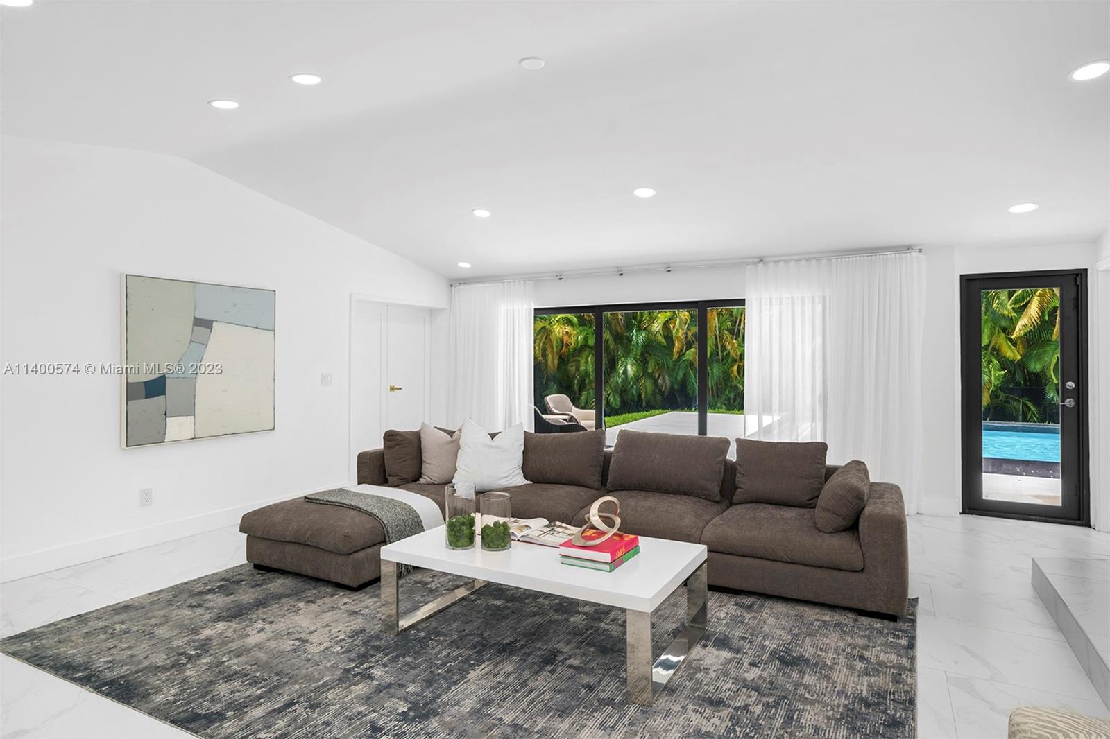 HELMS COUNTRY ESTATES RE- - Residential