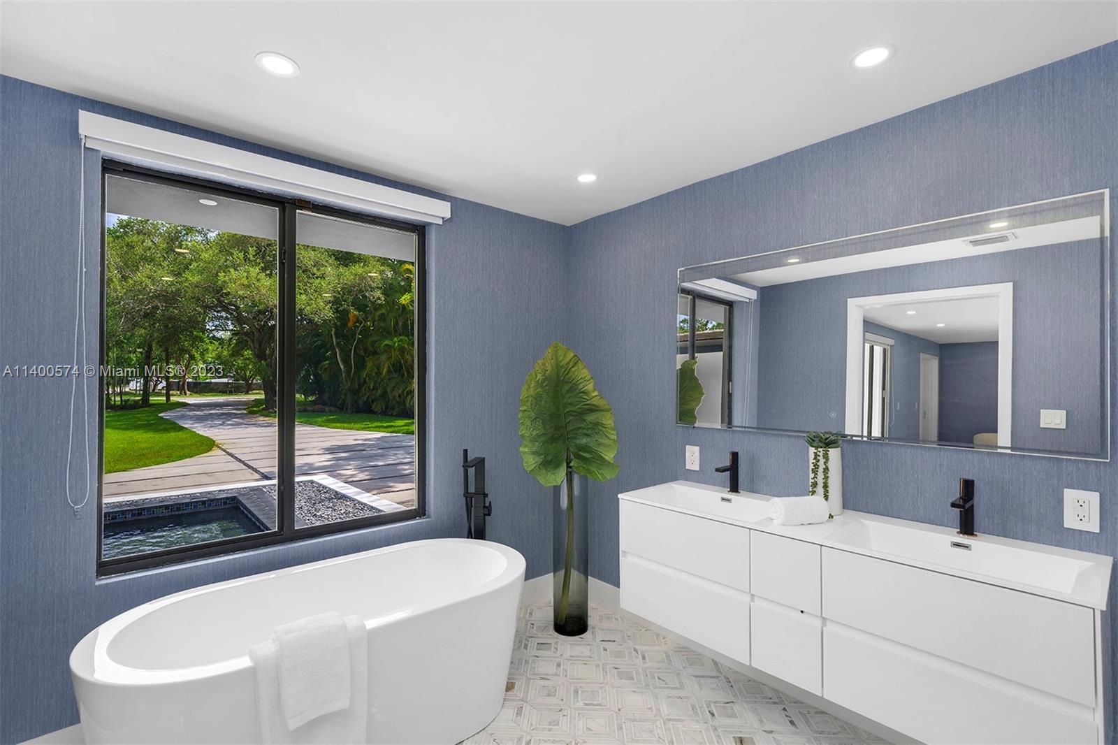 HELMS COUNTRY ESTATES RE- - Residential