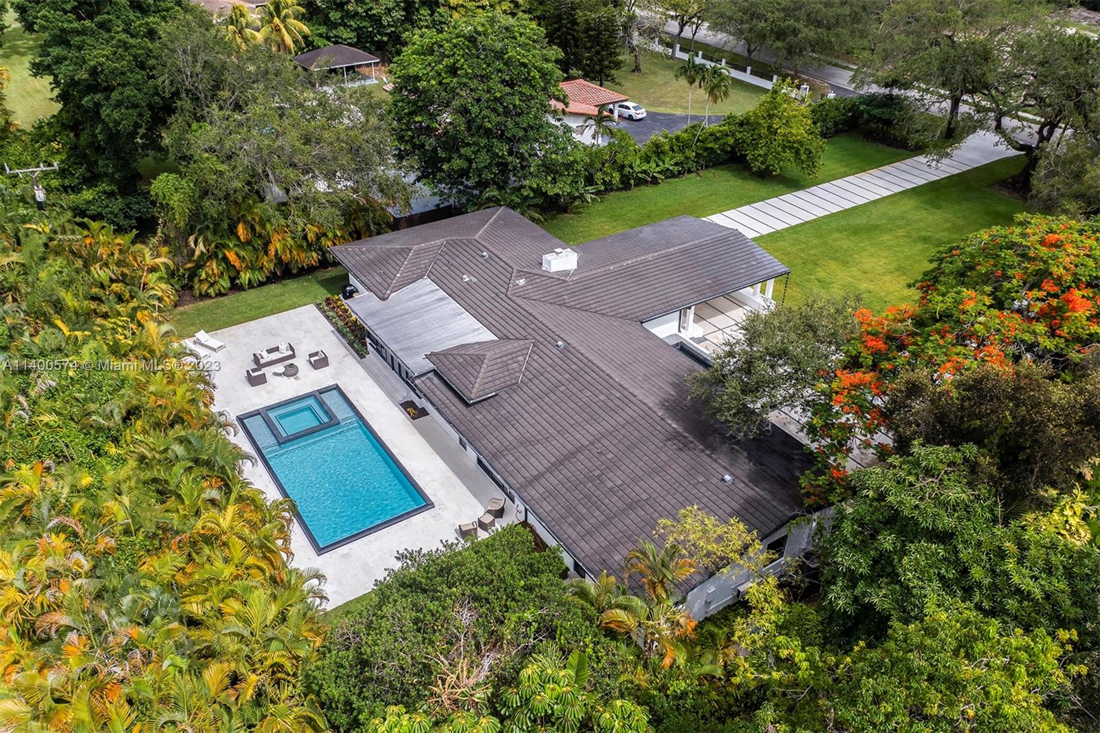 HELMS COUNTRY ESTATES RE- - Residential