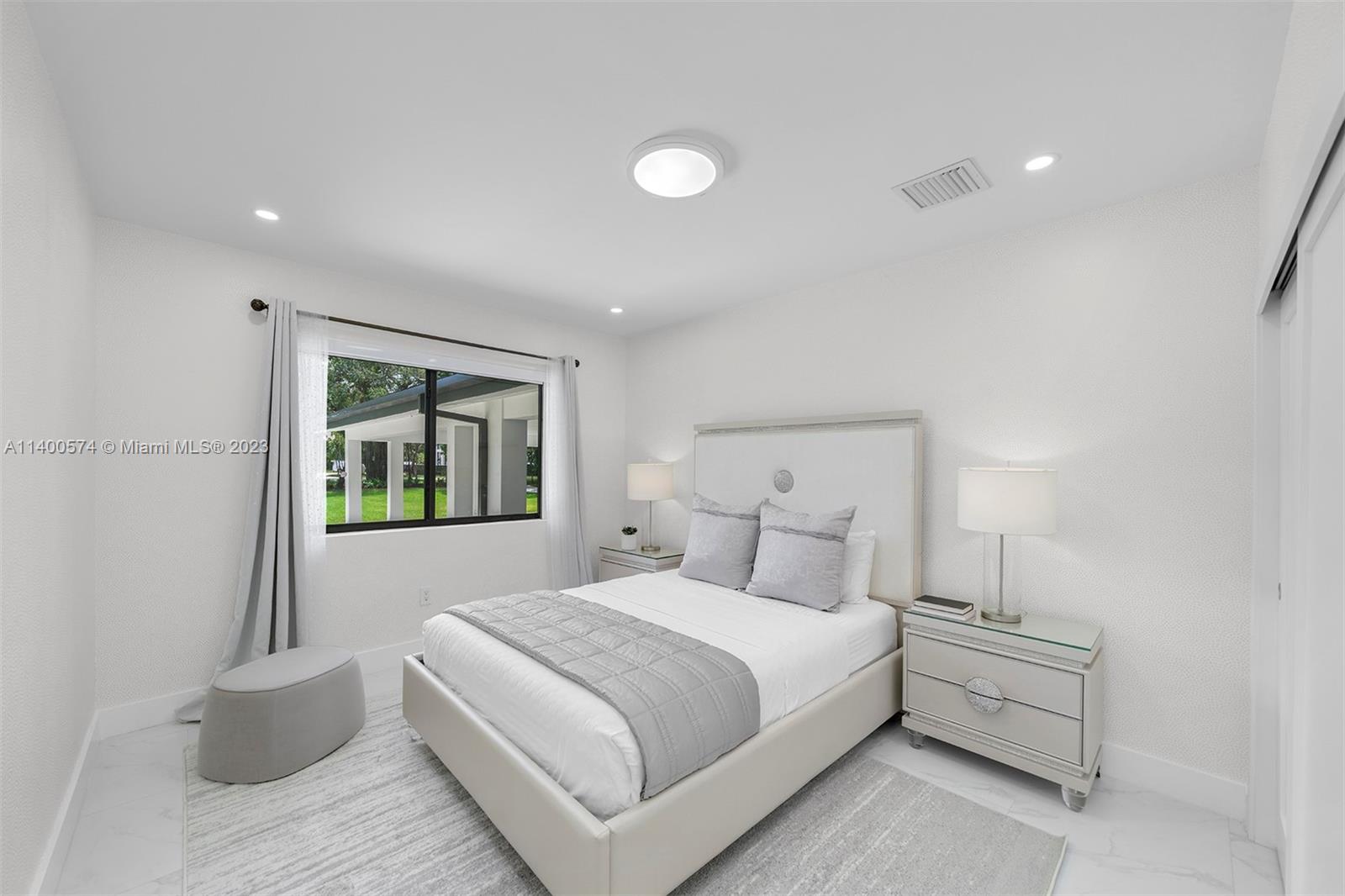 HELMS COUNTRY ESTATES RE- - Residential