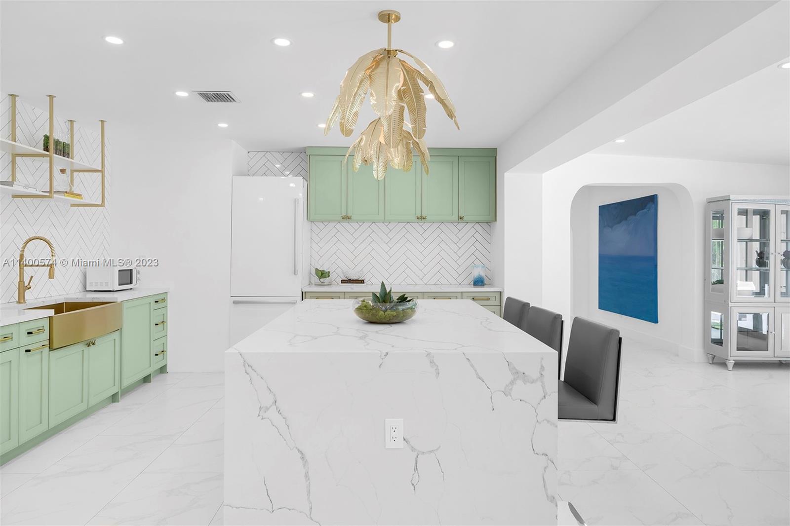 HELMS COUNTRY ESTATES RE- - Residential