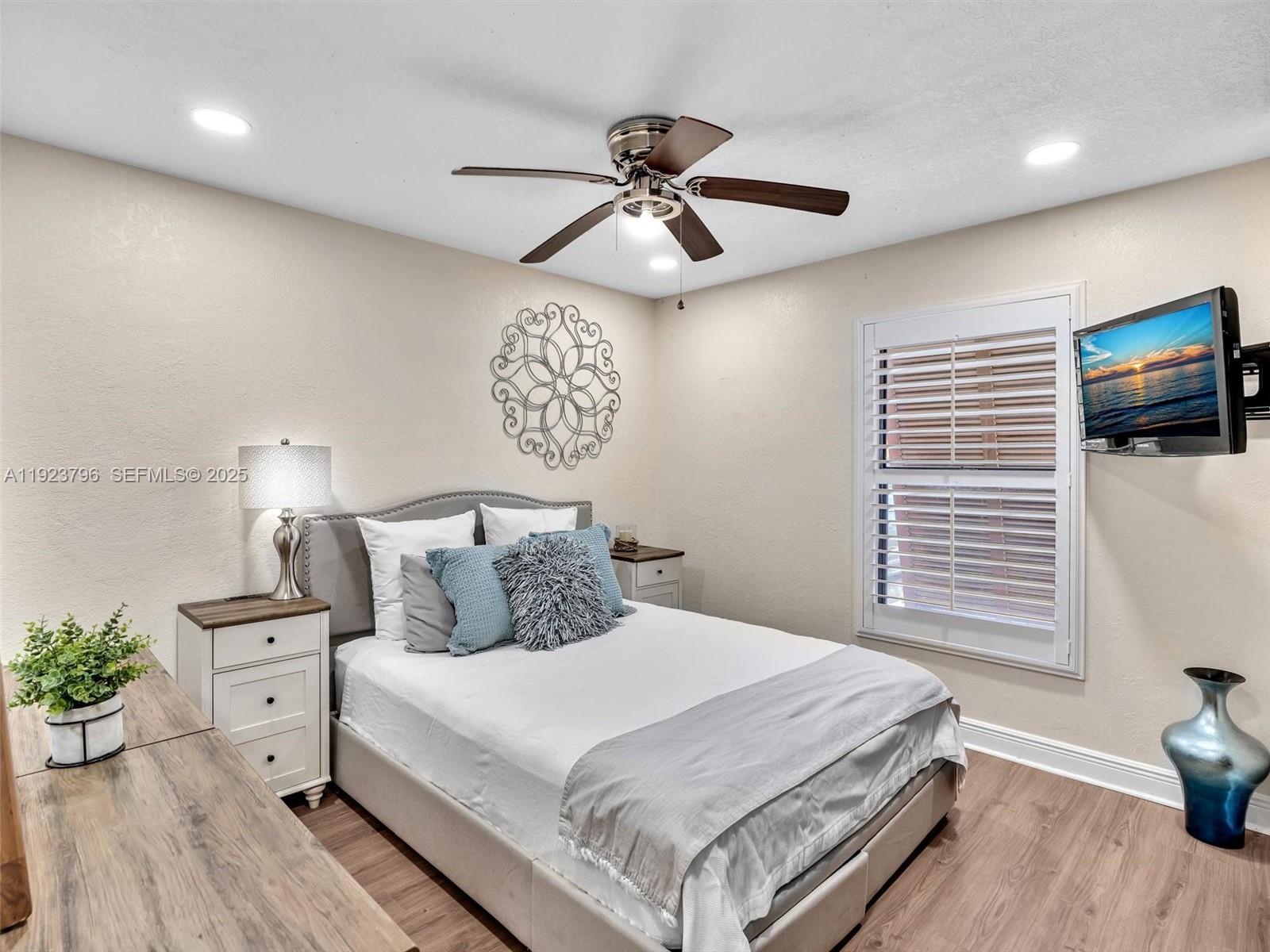 EVERGLADES SUGAR & LAND C - Residential