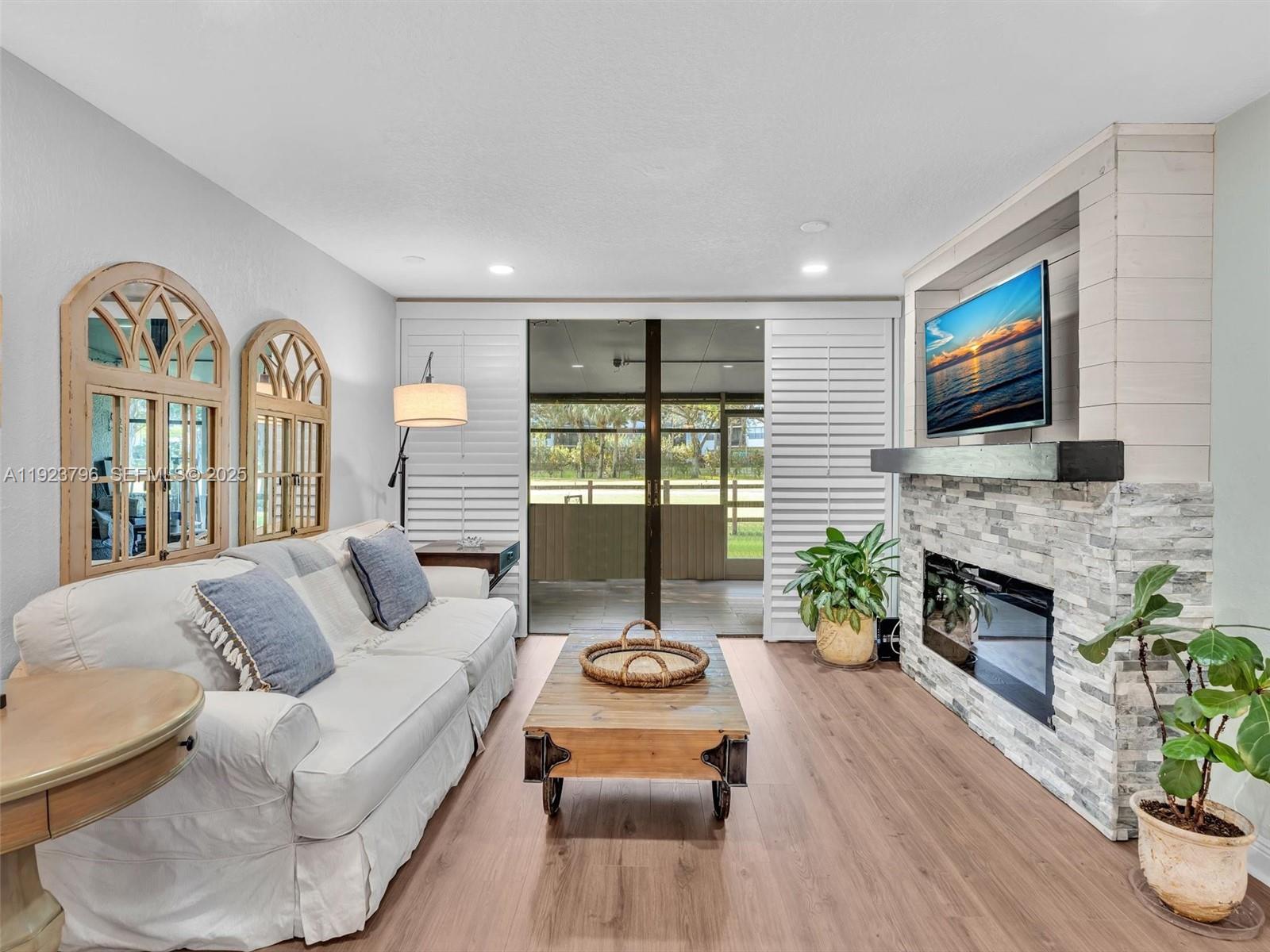 EVERGLADES SUGAR & LAND C - Residential