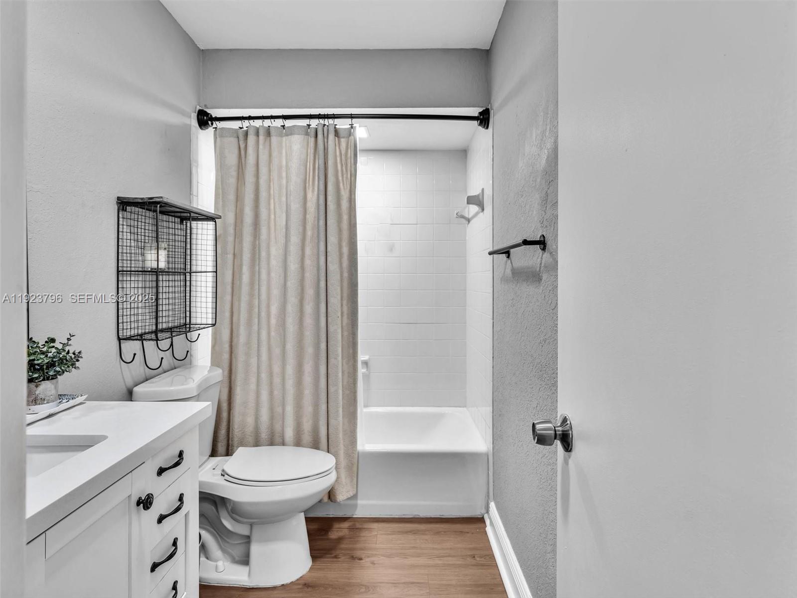 EVERGLADES SUGAR & LAND C - Residential