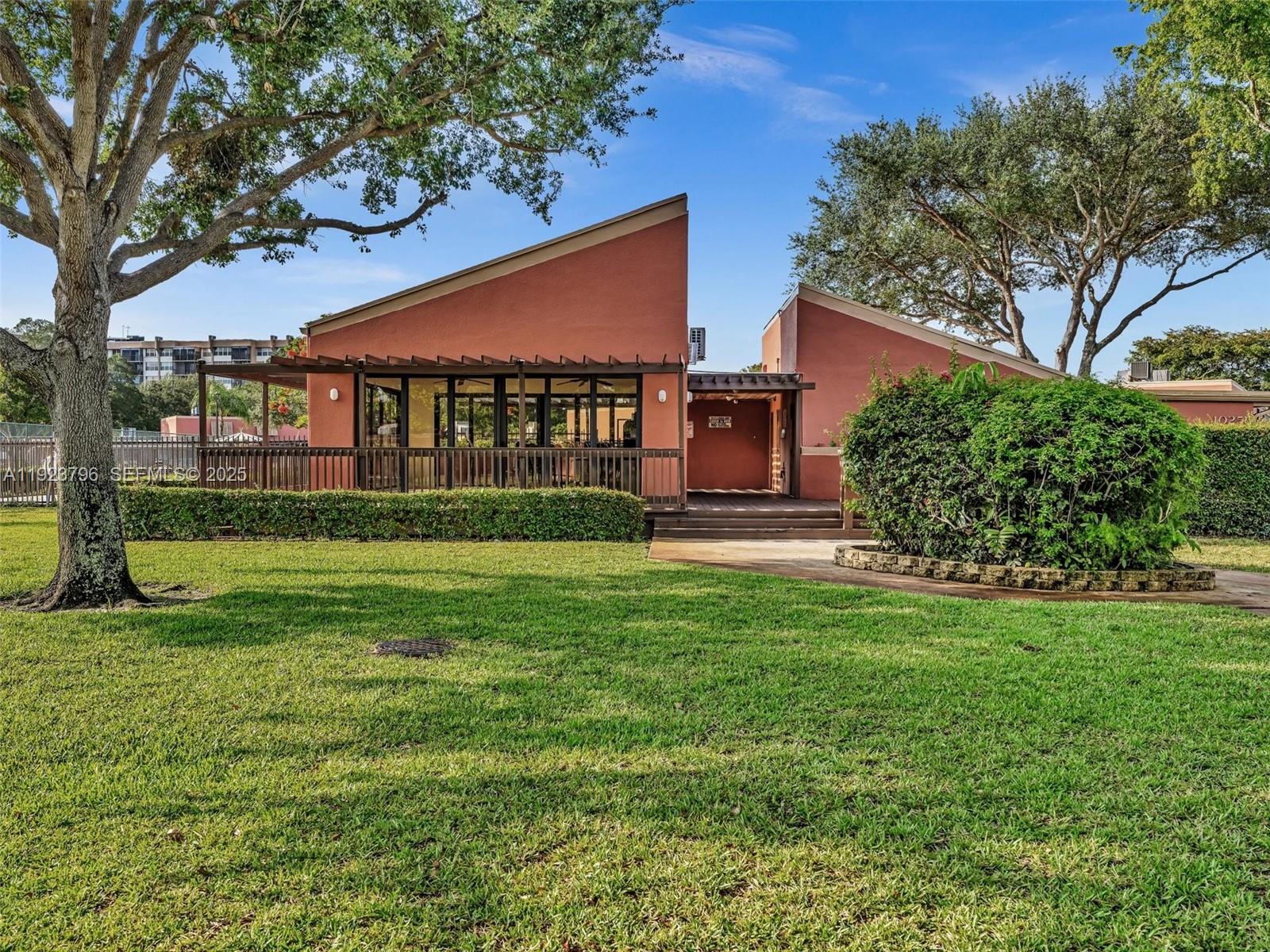 EVERGLADES SUGAR & LAND C - Residential