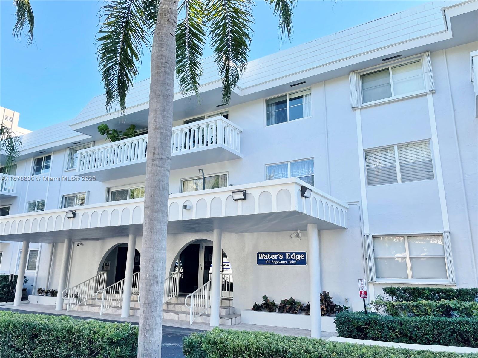 WATERS EDGE OF CORAL GABL - Residential