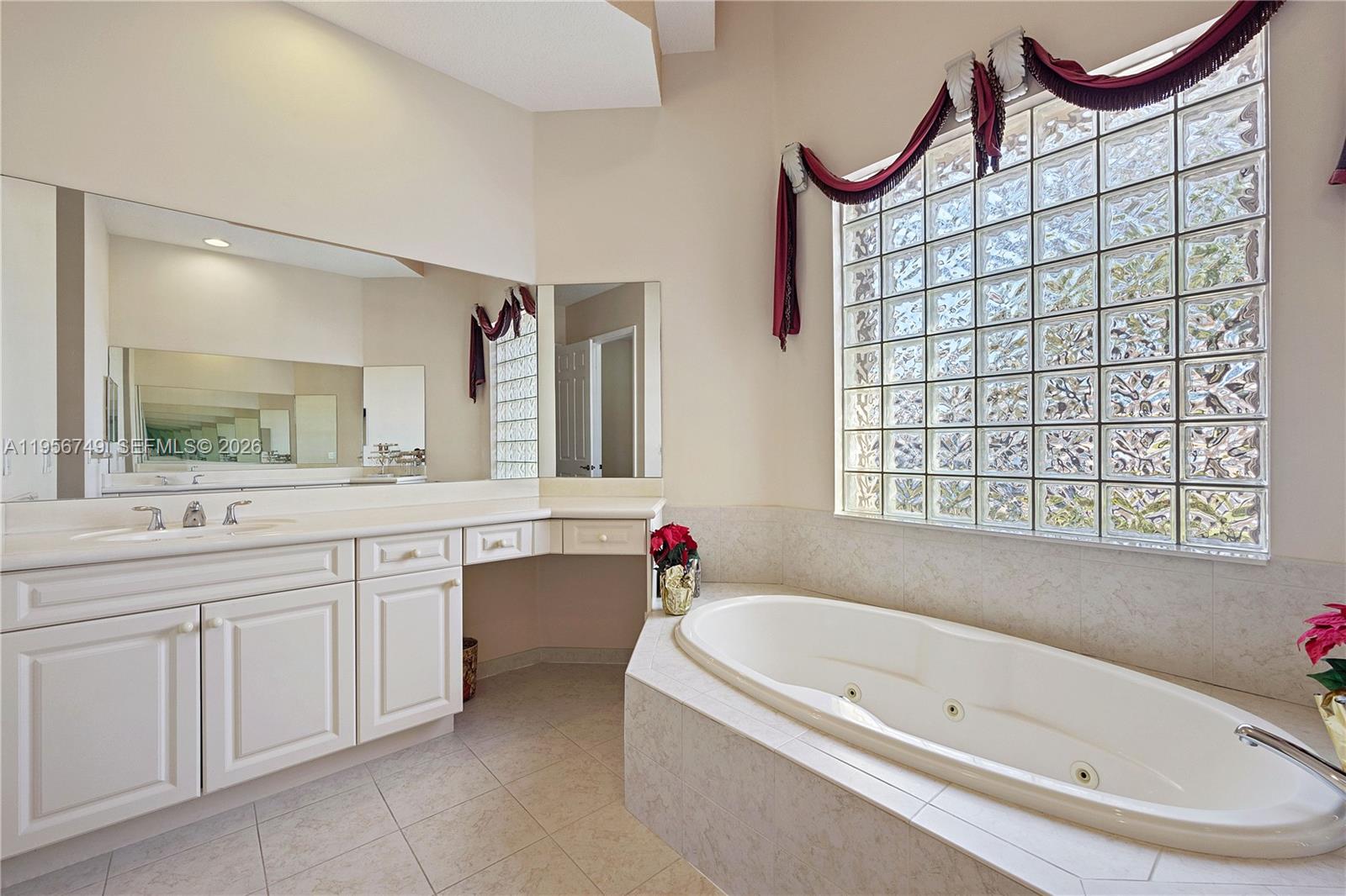 LAGO PLANTATION - Residential