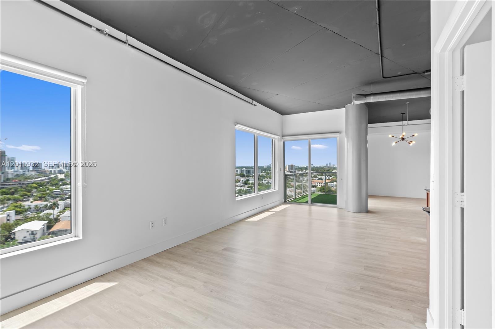 NEO CONDO - Residential