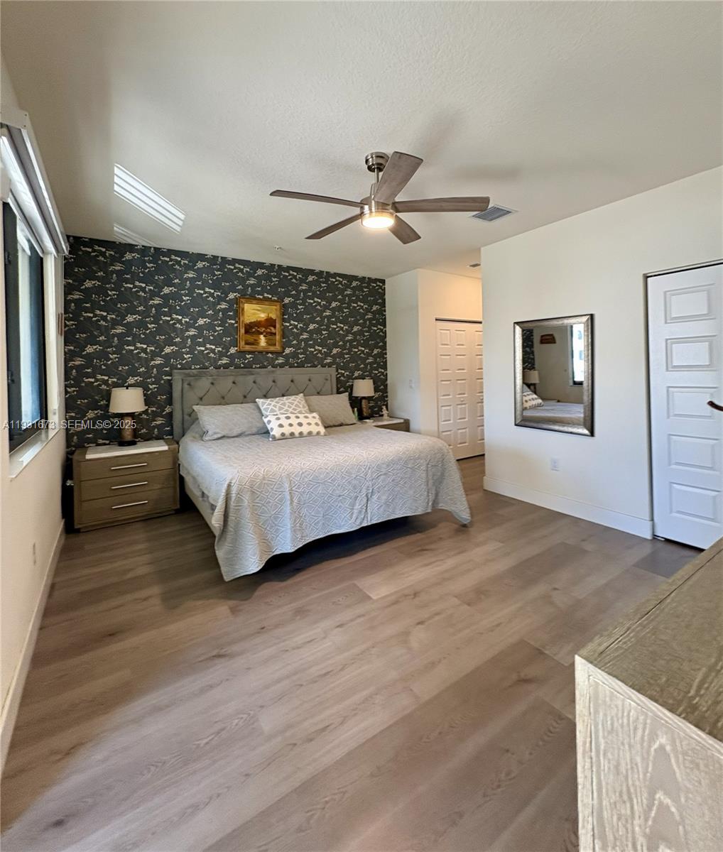 DOWNTOWN DORAL SOUTH PHAS - Residential