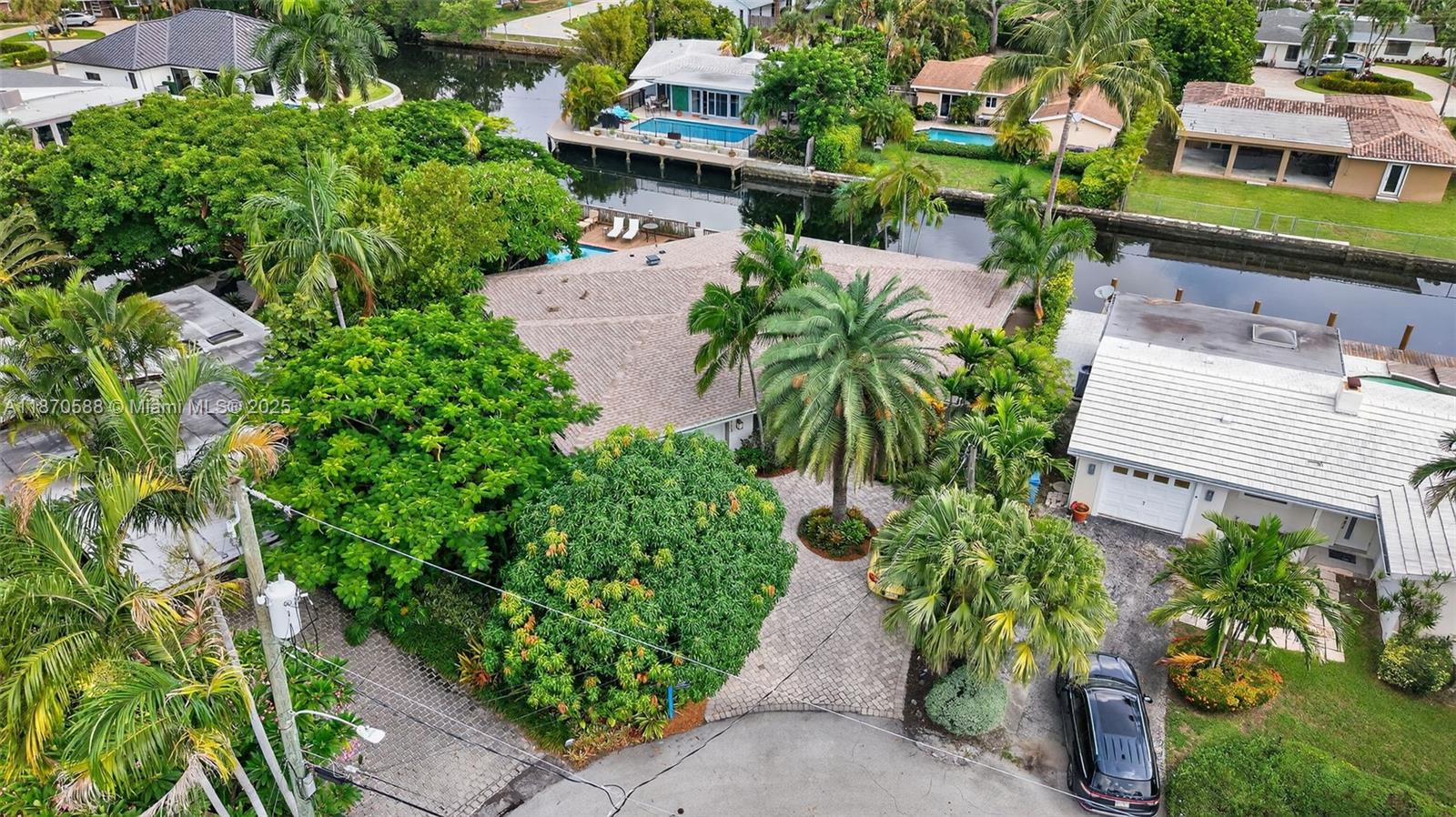 CORAL TERRACE - Residential