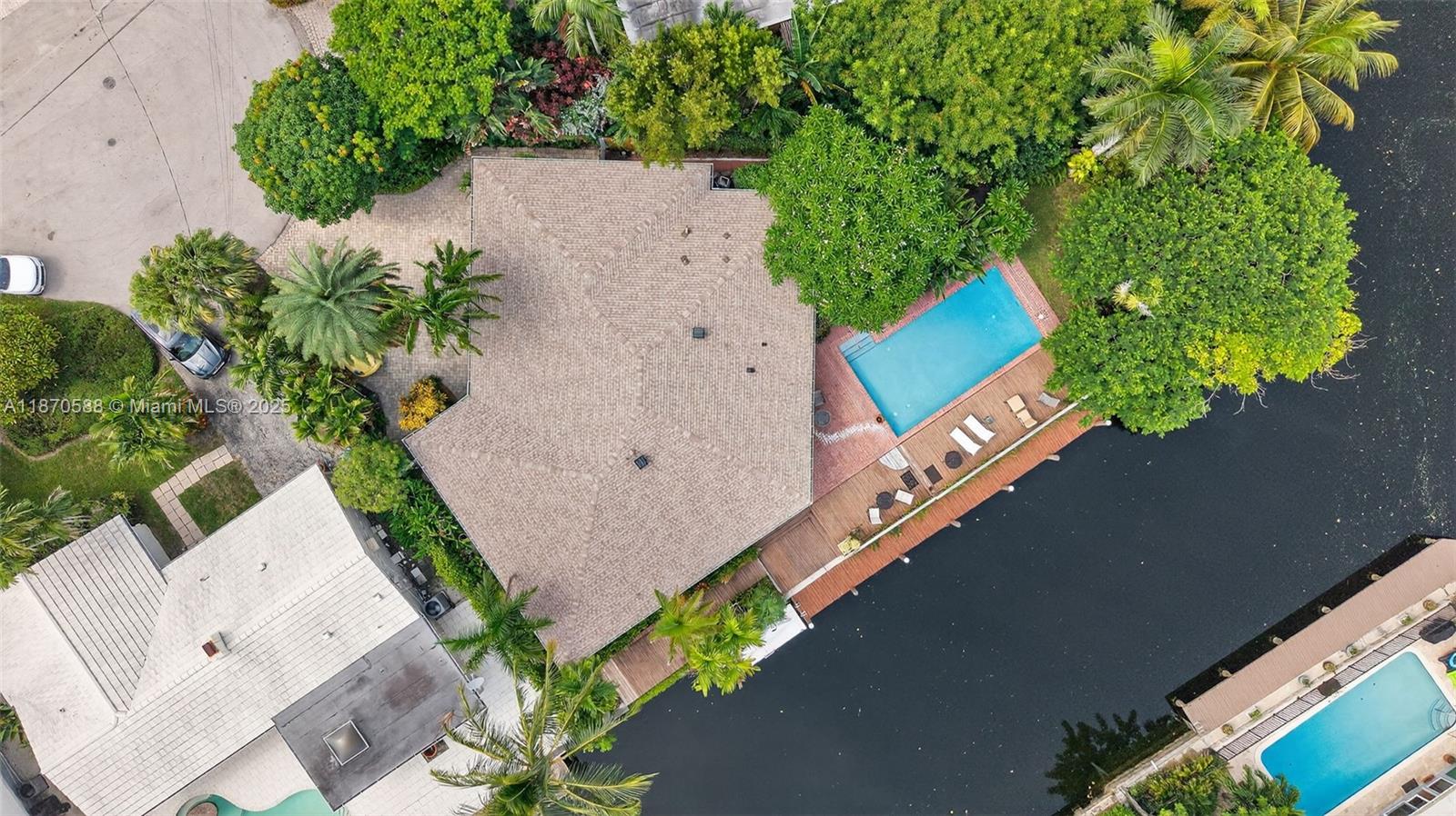 CORAL TERRACE - Residential