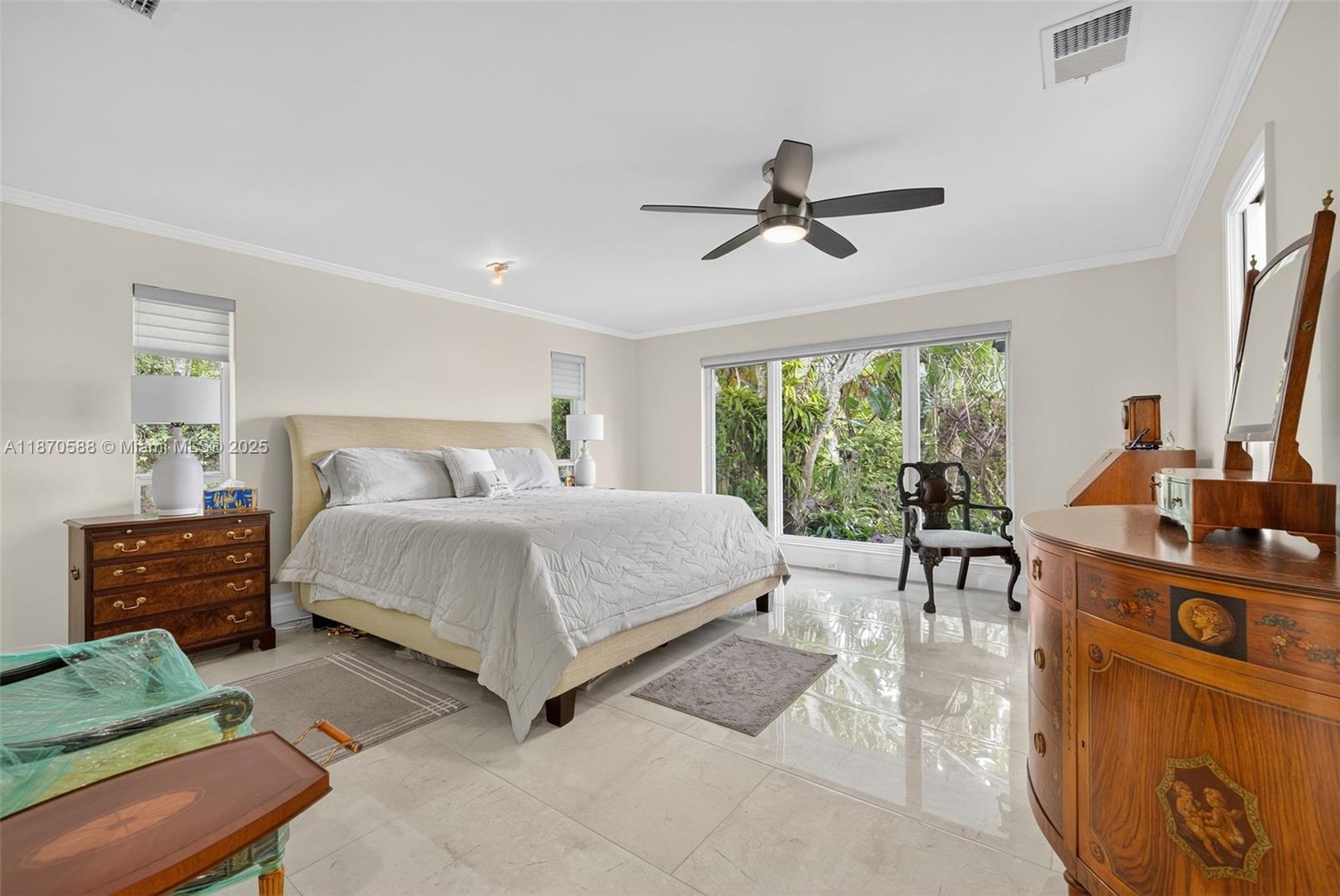CORAL TERRACE - Residential