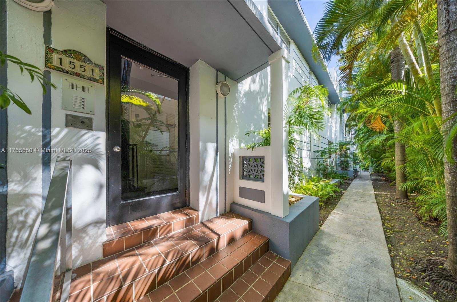 1551 Meridian Ave 102