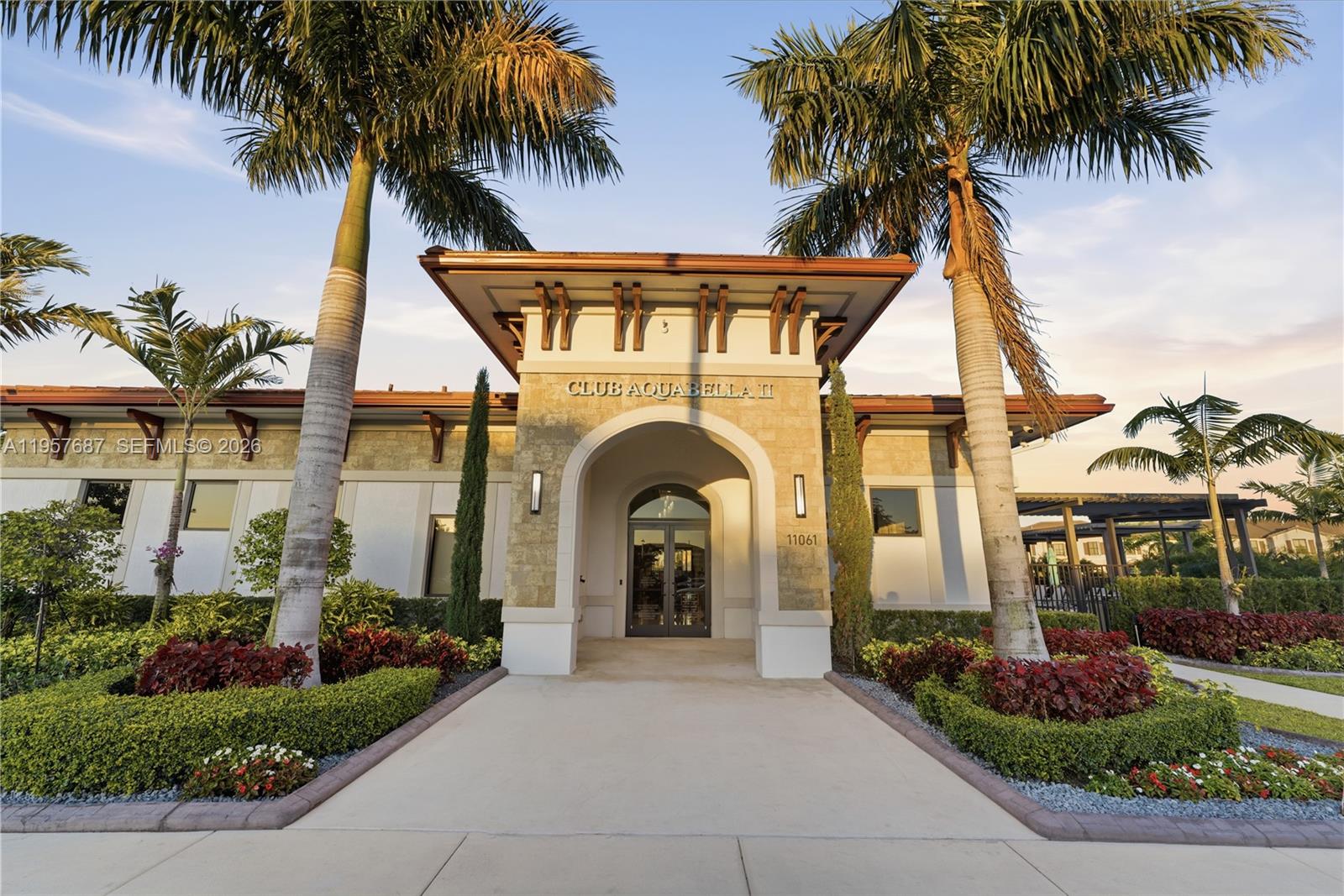 AQUABELLA NORTH - Residential