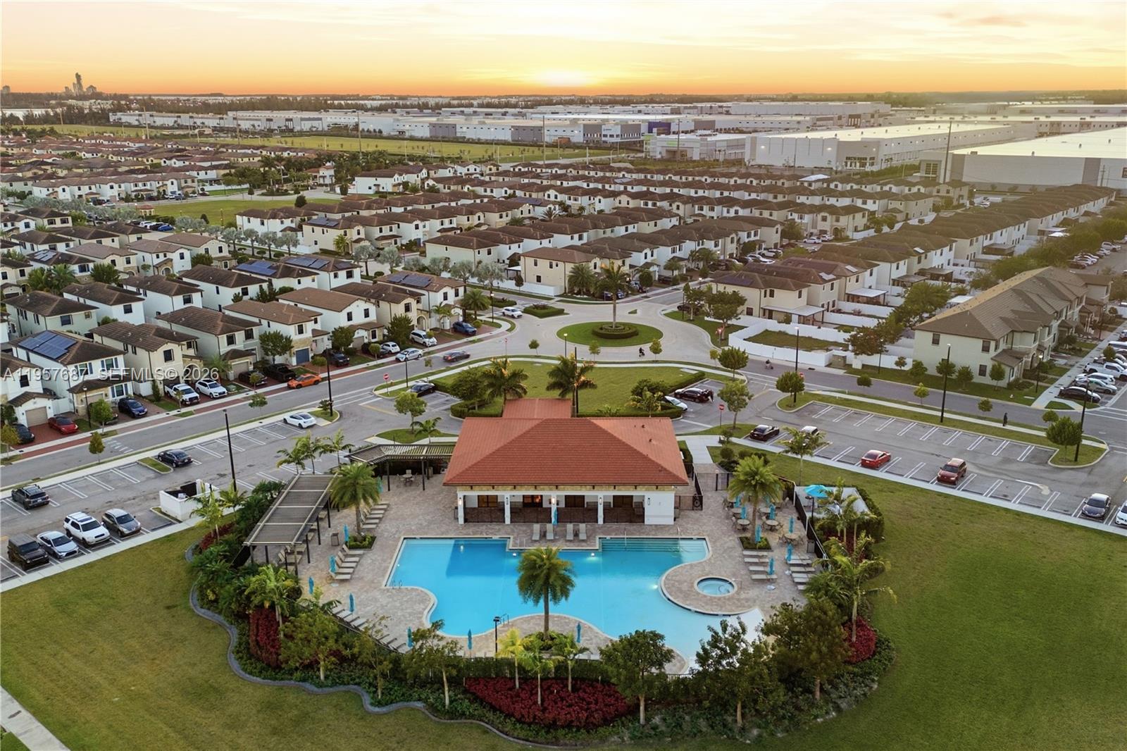 AQUABELLA NORTH - Residential