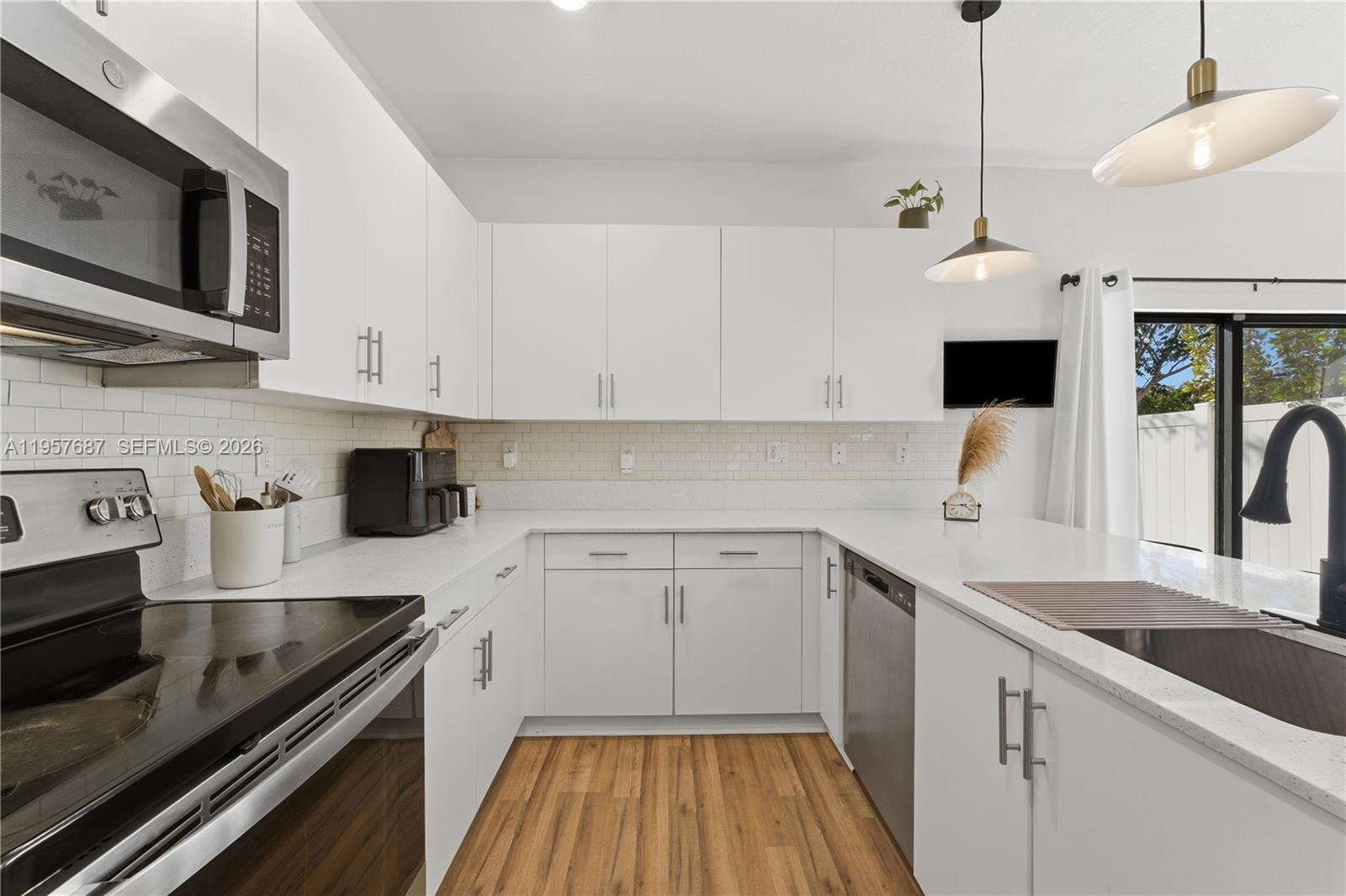 AQUABELLA NORTH - Residential