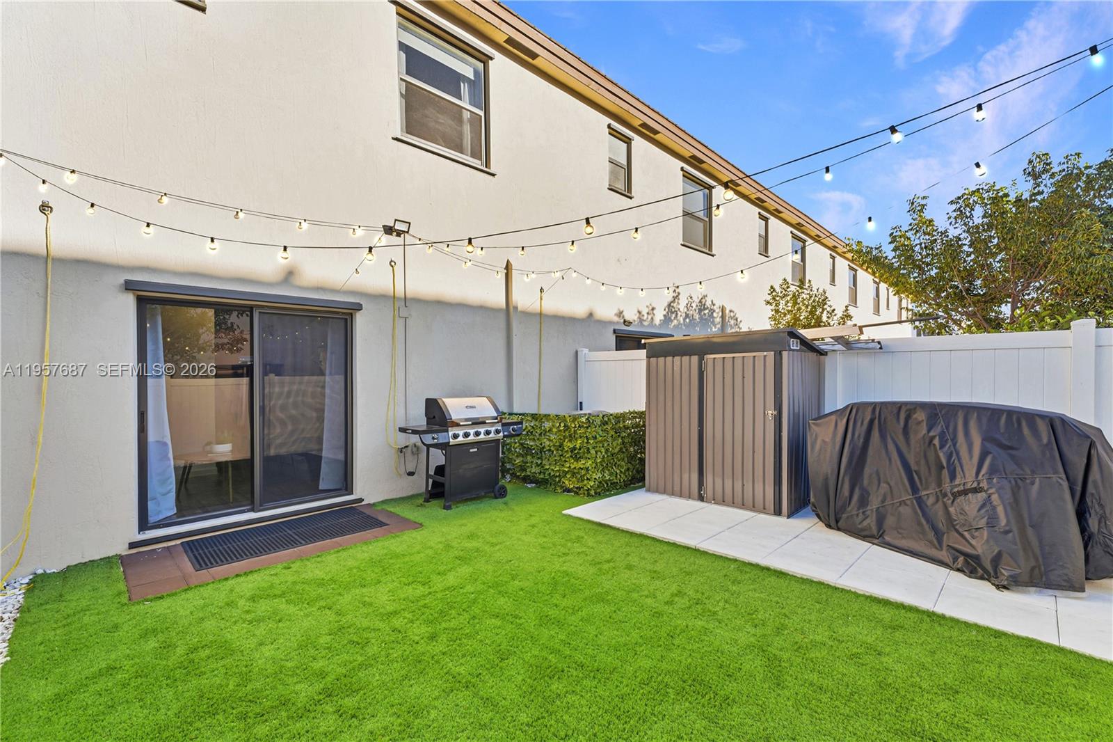 AQUABELLA NORTH - Residential