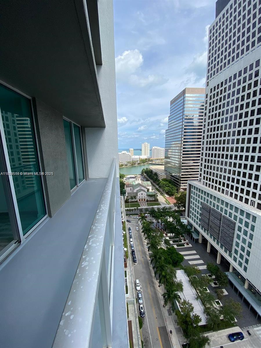 500 BRICKELL WEST CONDO - Residential