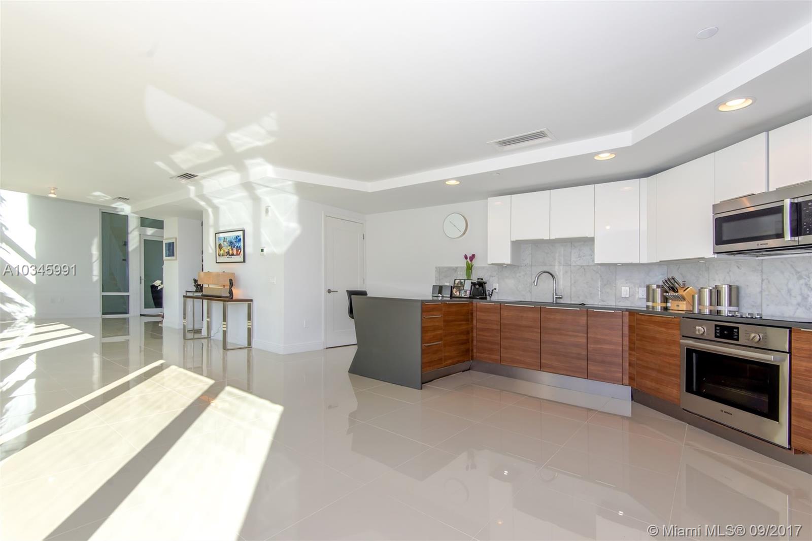 THE CRIMSON CONDO - Residential Lease