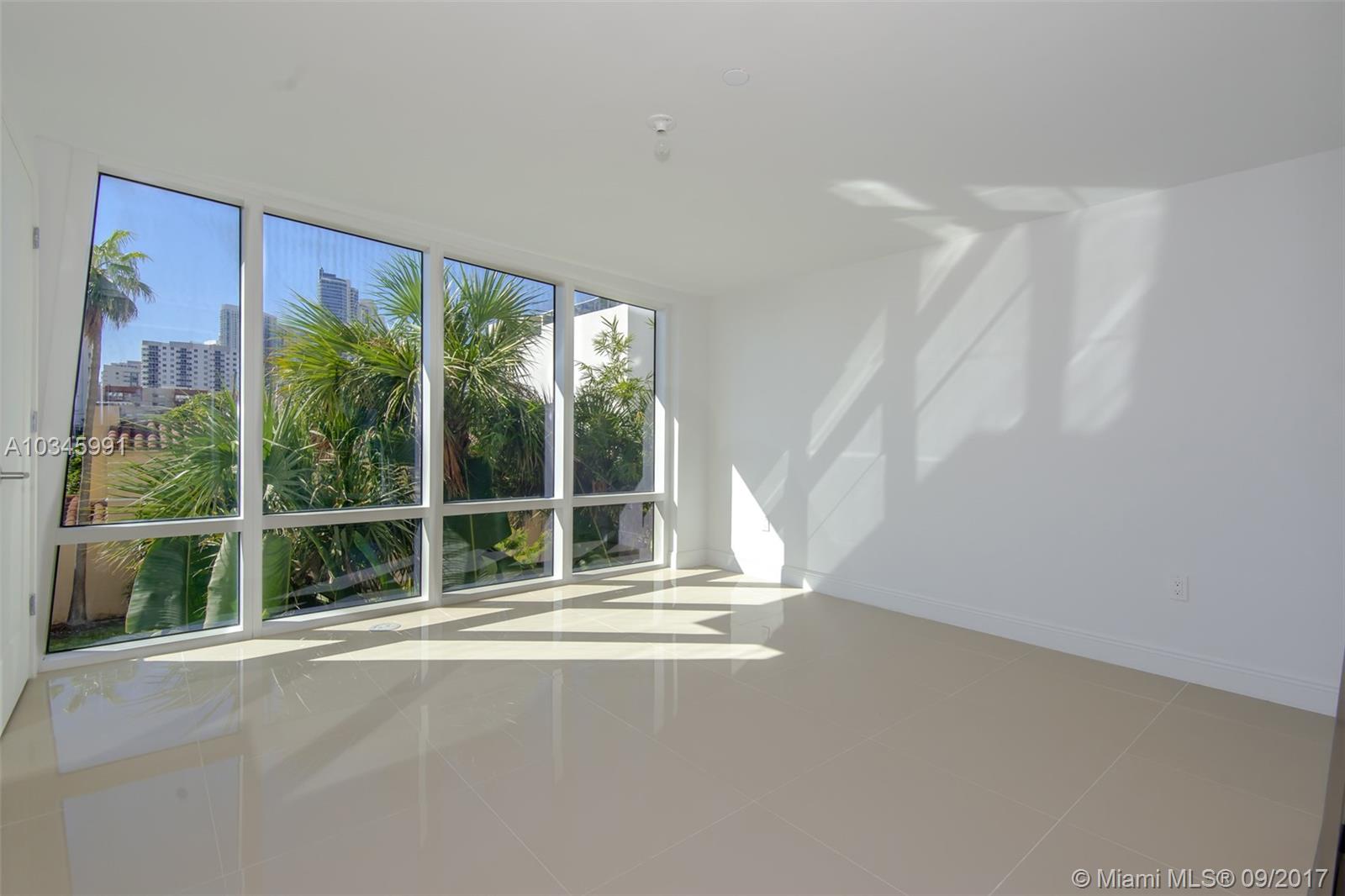 THE CRIMSON CONDO - Residential Lease