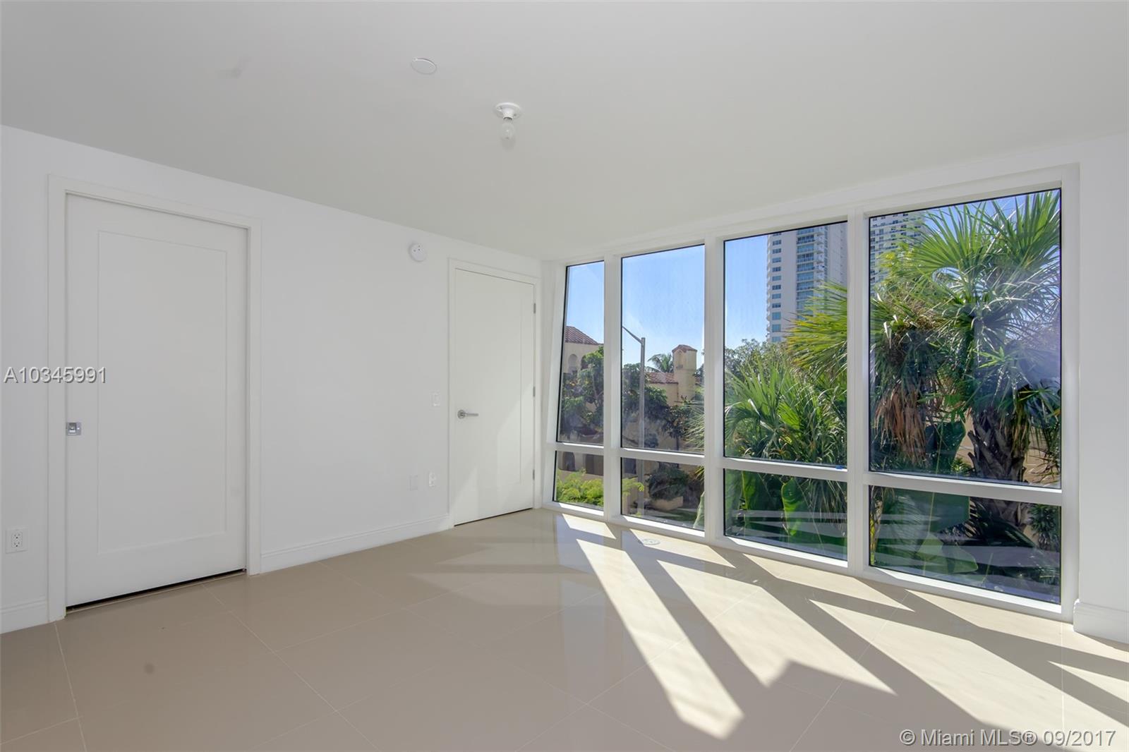 THE CRIMSON CONDO - Residential Lease