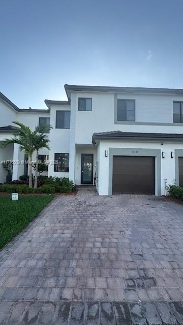 Rental Property at 13648 Sw 157th Ct, Miami, Broward County, Florida - Bedrooms: 3 
Bathrooms: 4  - $4,100 MO.