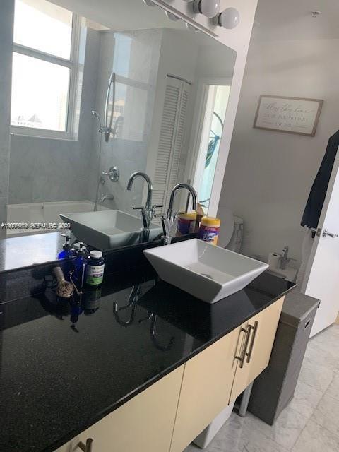 BRICKELL ON THE RIVER N T - Residential Lease